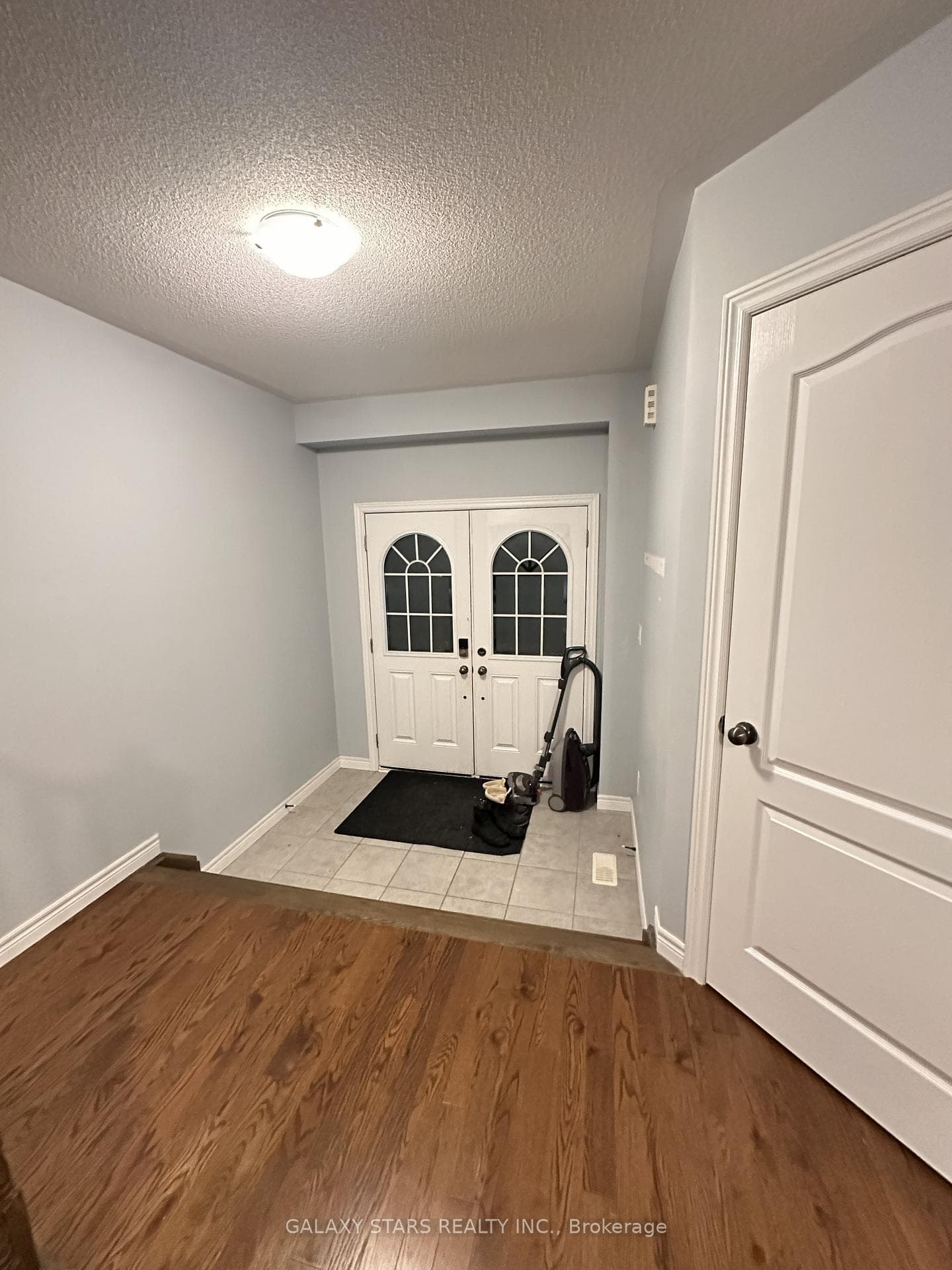 115 Mallory Street Unit Main & 2nd Flr, Clarington, ON L1E 3E8 - Photo 1