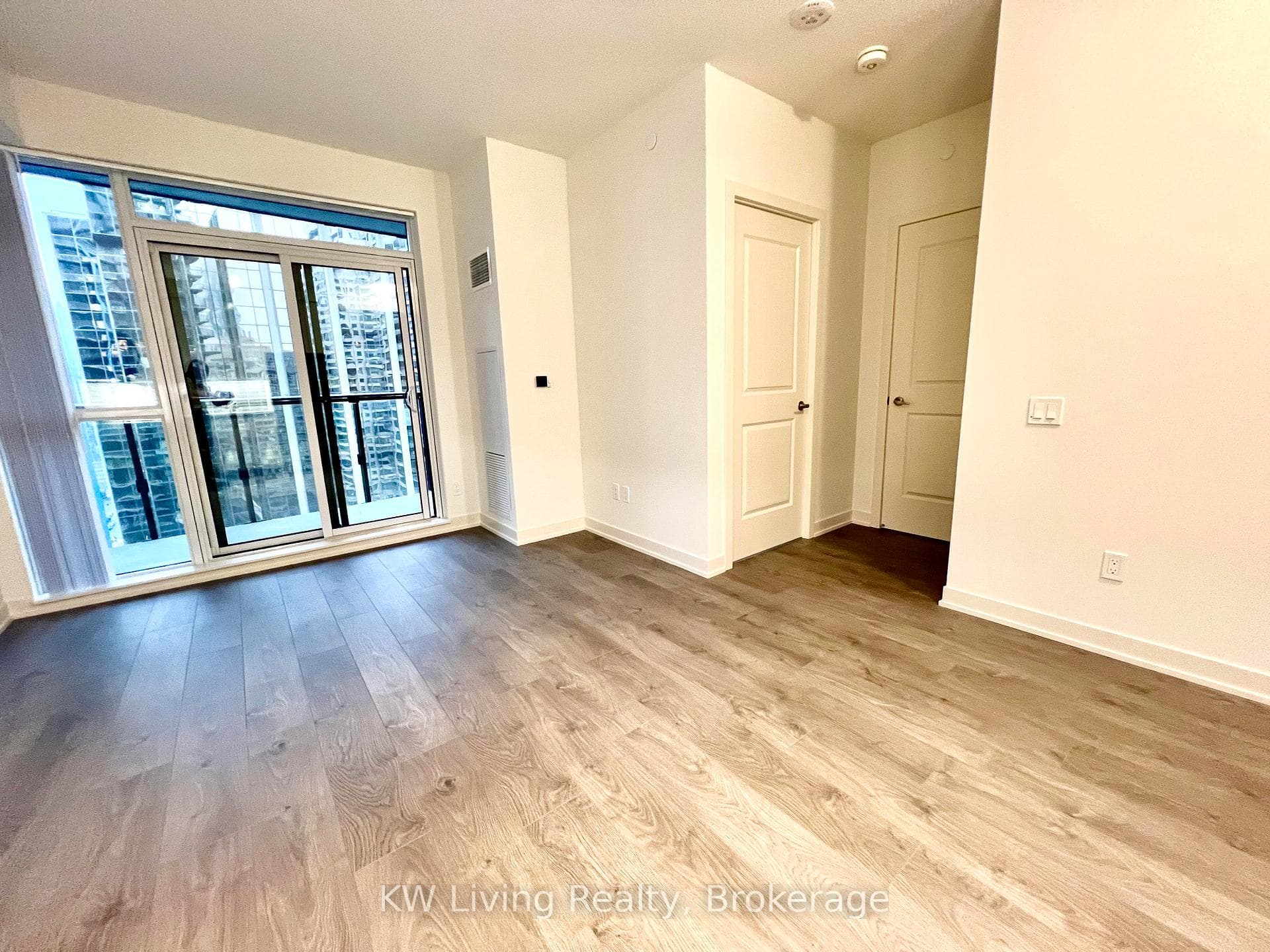 4955 Yonge Street Unit 1718, Willowdale / Newtonbrook, ON M2N 0L8 - Photo 1