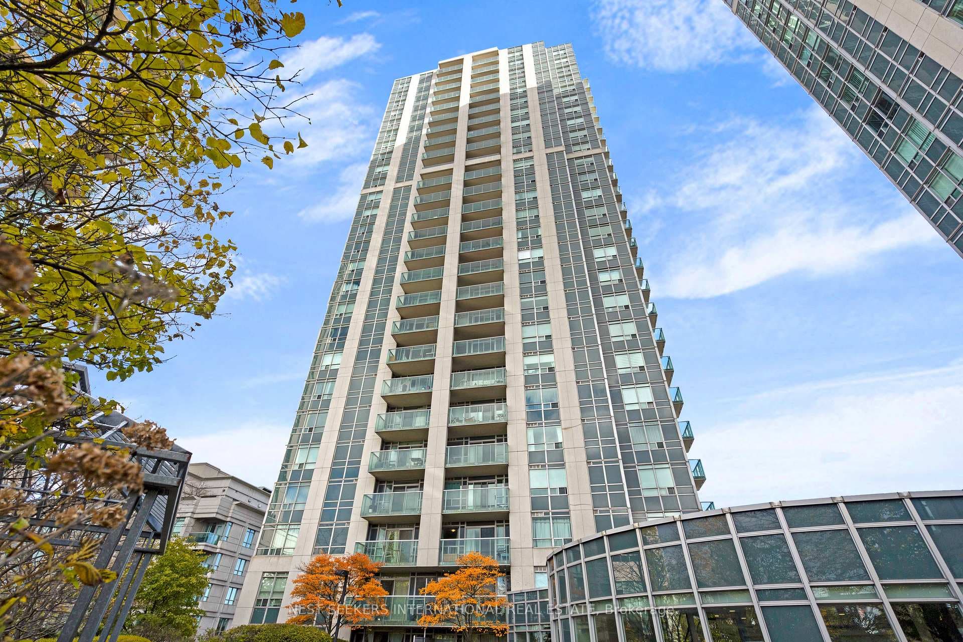 16 Harrison Garden Boulevard Unit 1011, Willowdale / Newtonbrook, ON M2N 7J6 - Photo 1