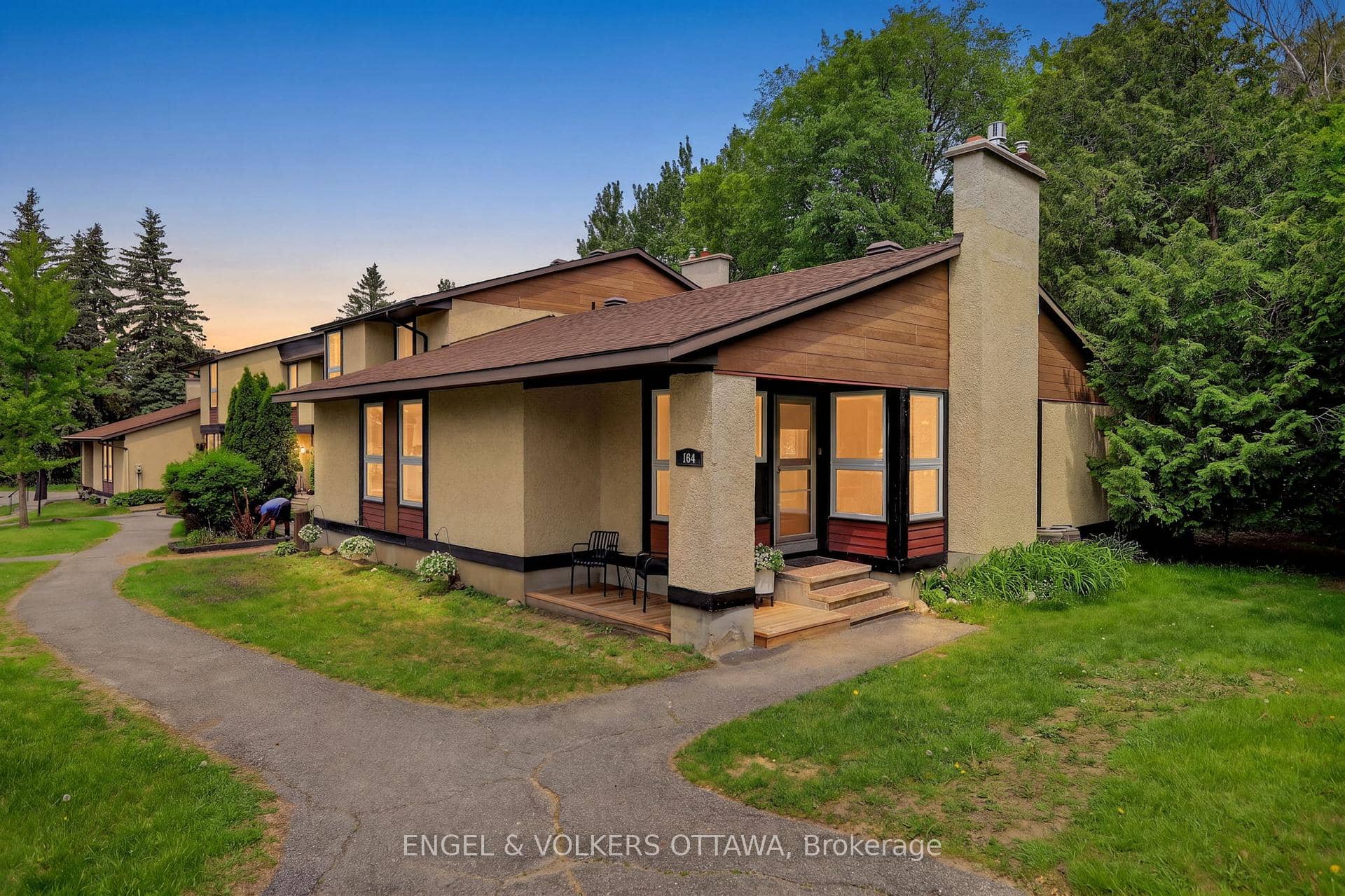 164 Mcclintock Way Unit 6, Kanata