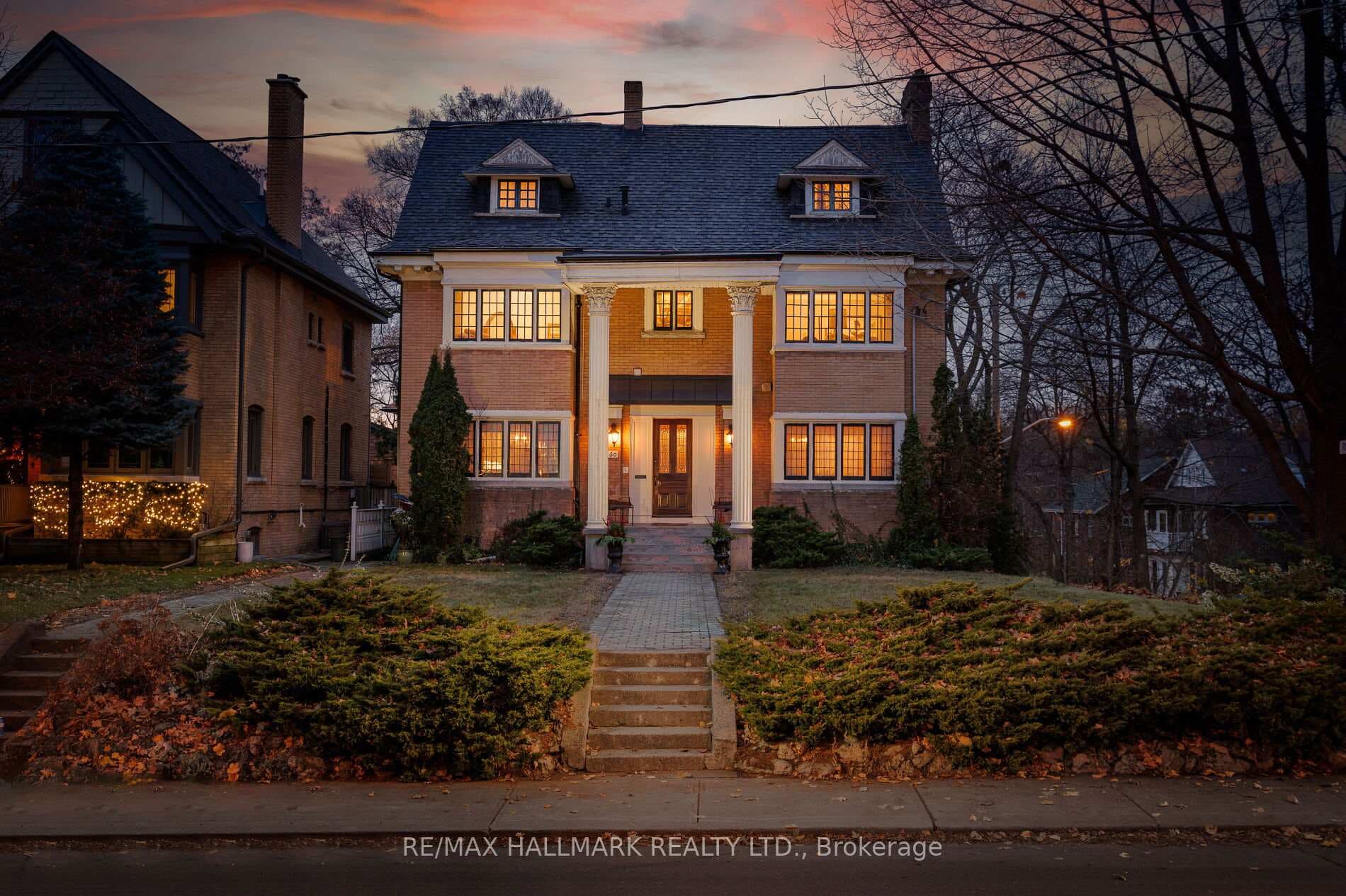 60 Indian Grove, High Park / Junction / Roncesvalles