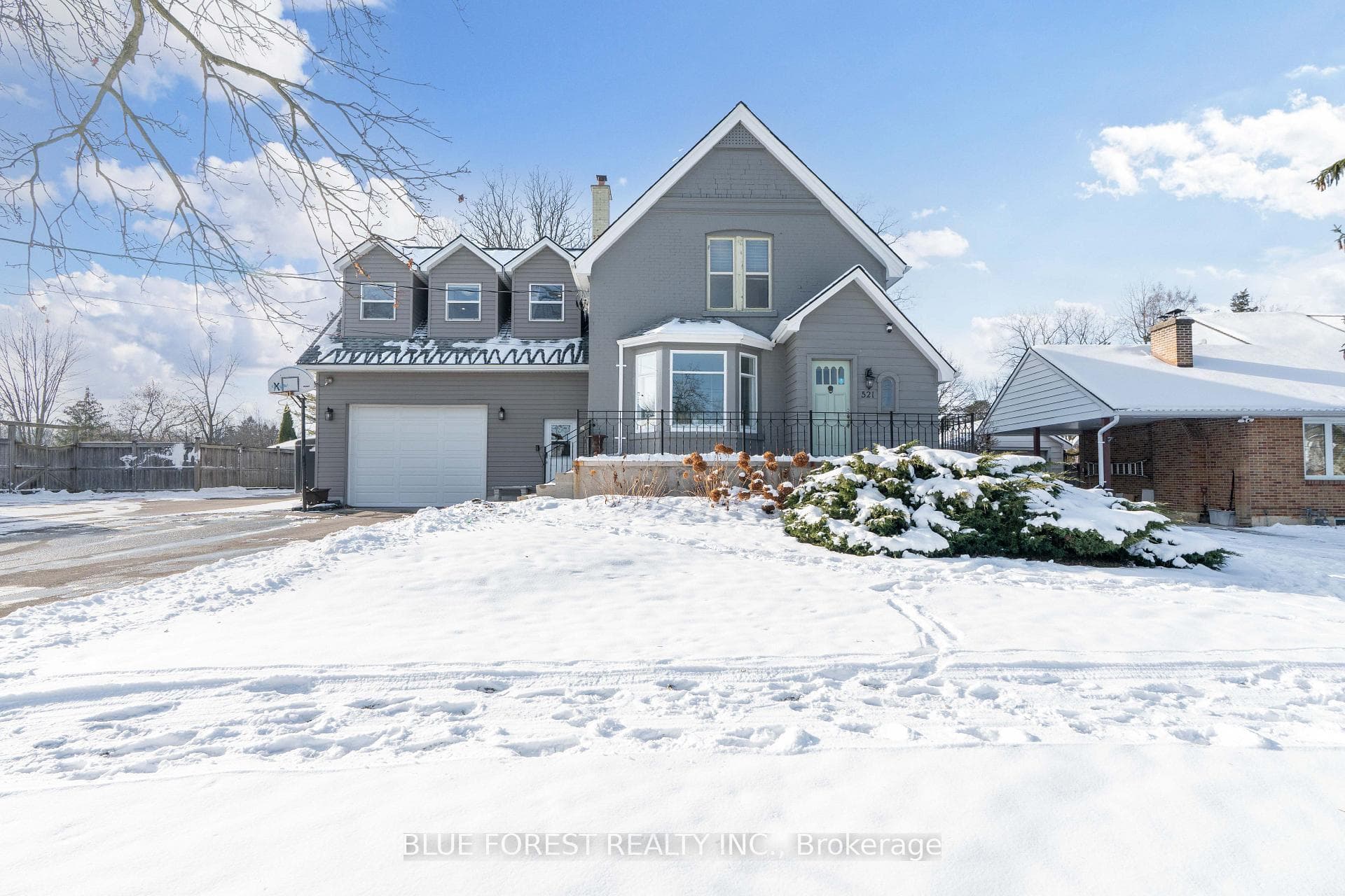 521 Upper Queen Street, London South, ON N6C 3T8 - Photo 1
