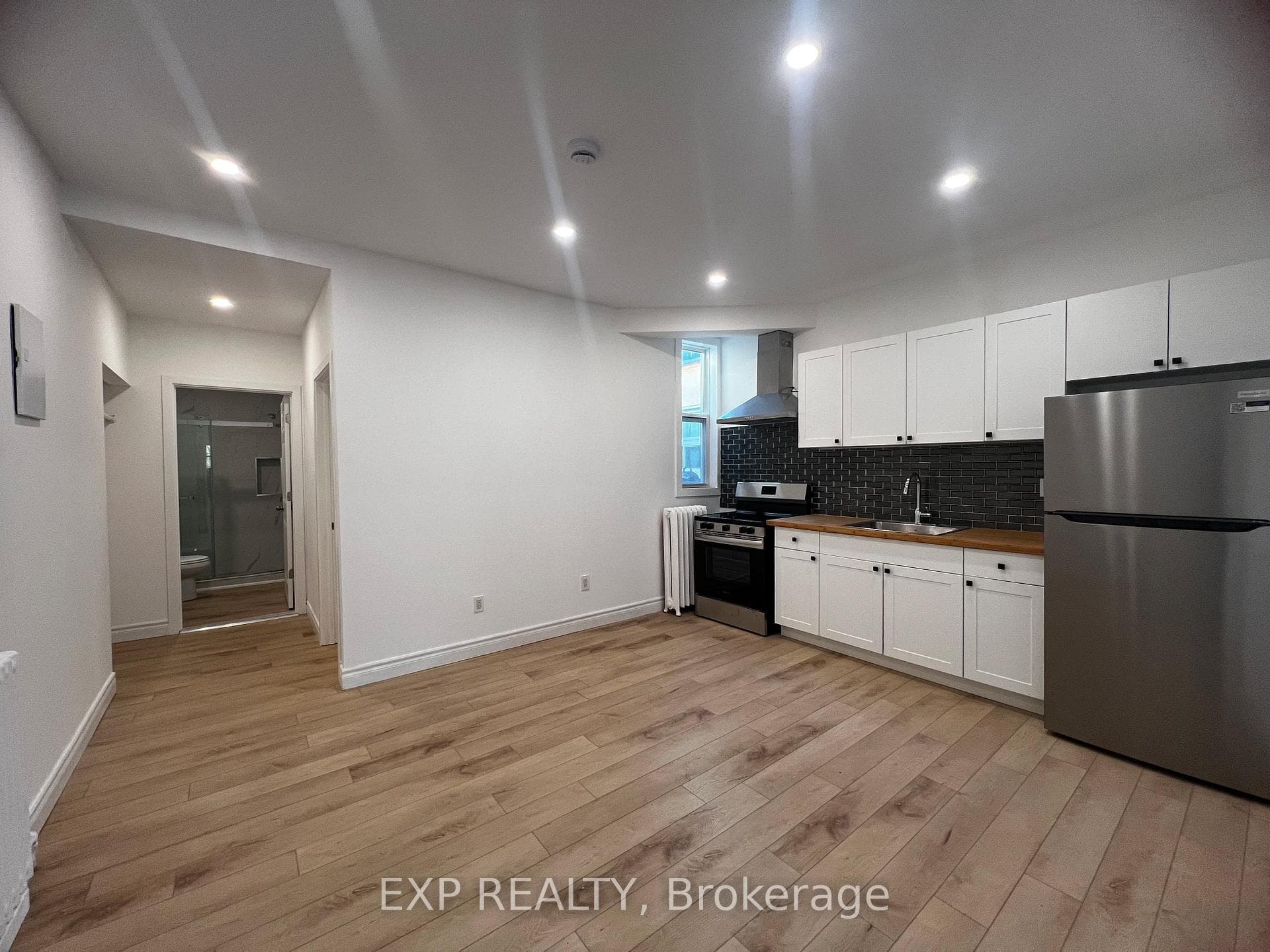 804A St Clair Avenue Unit 102, Forest Hill / Deer Park, ON M6C 1B6 - Photo 1