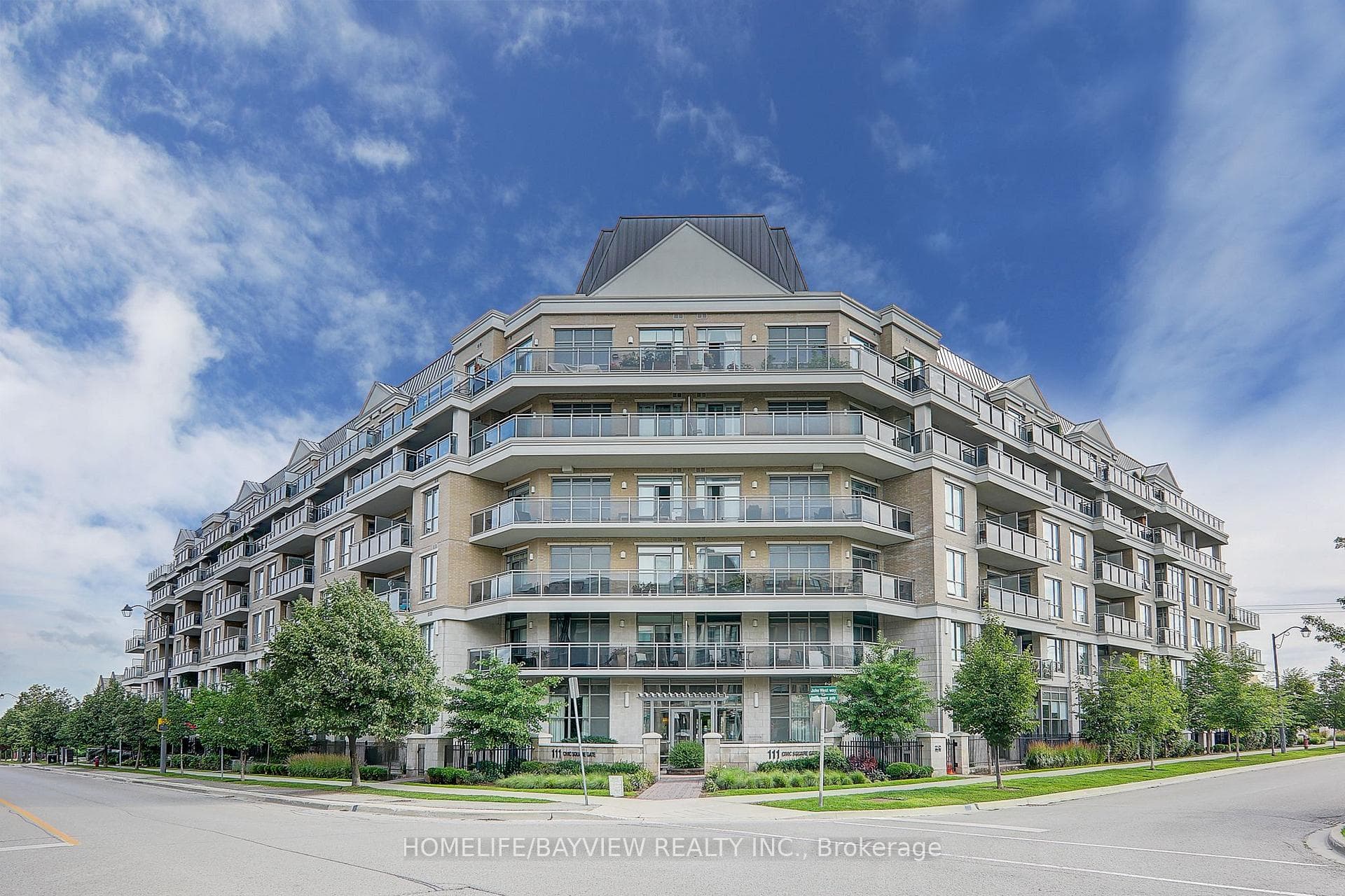 111 Civic Square Gate Unit 216, Aurora, ON L4G 0S6 - Photo 1