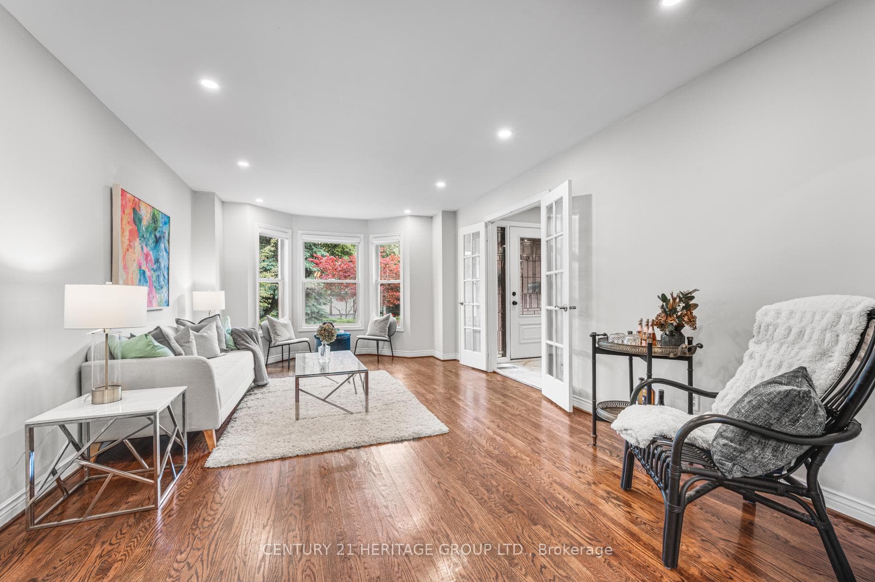 16 Wainwright Avenue, Richmond Hill, ON L4C 5R5 - Photo 1