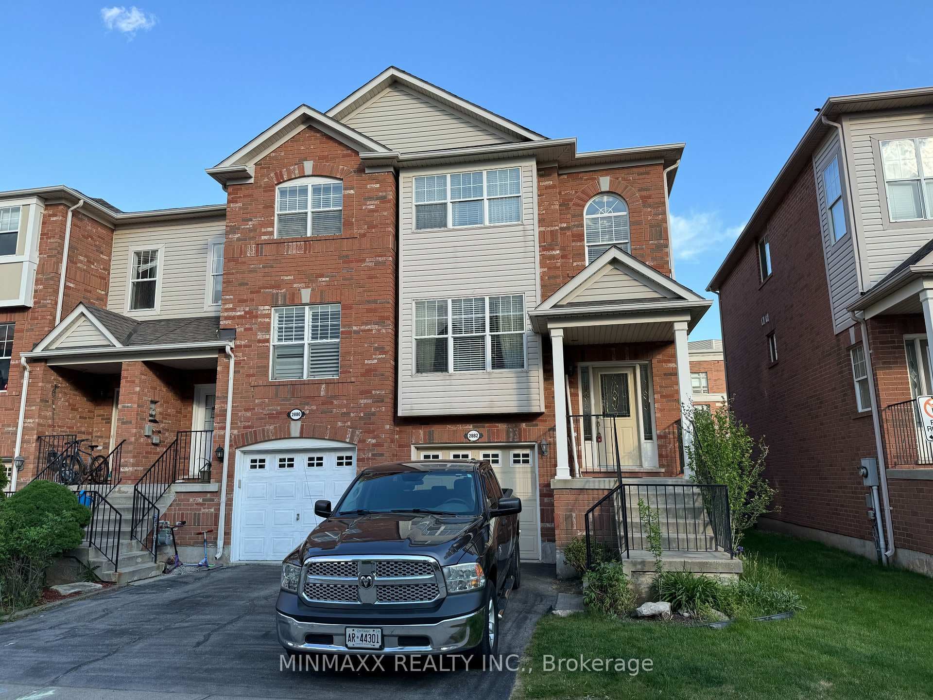 2882 Garnethill Way, Oakville
