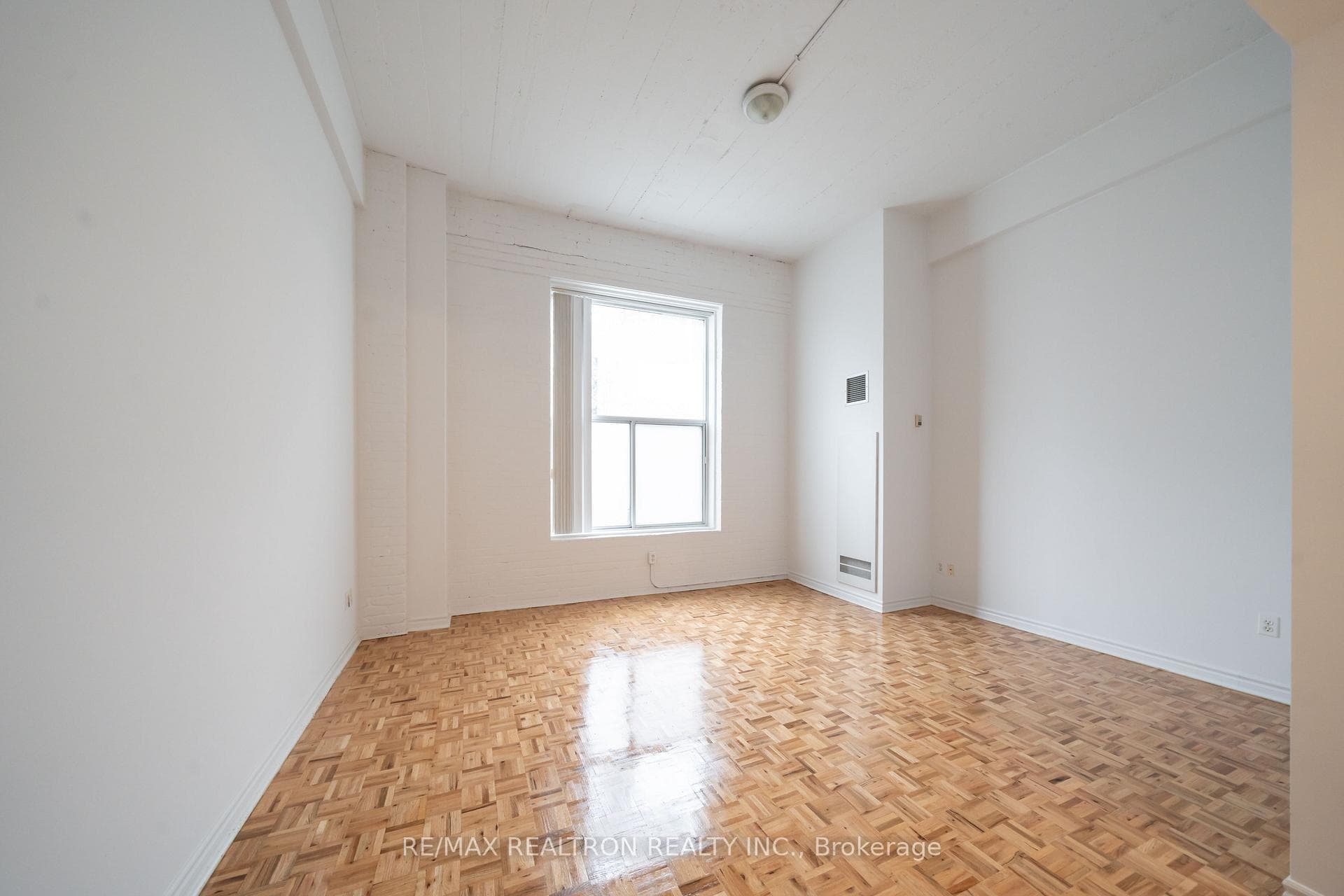 1407 Dupont Street Unit 313, Bloor West Village / Swansea, ON M6H 2B1 - Photo 1