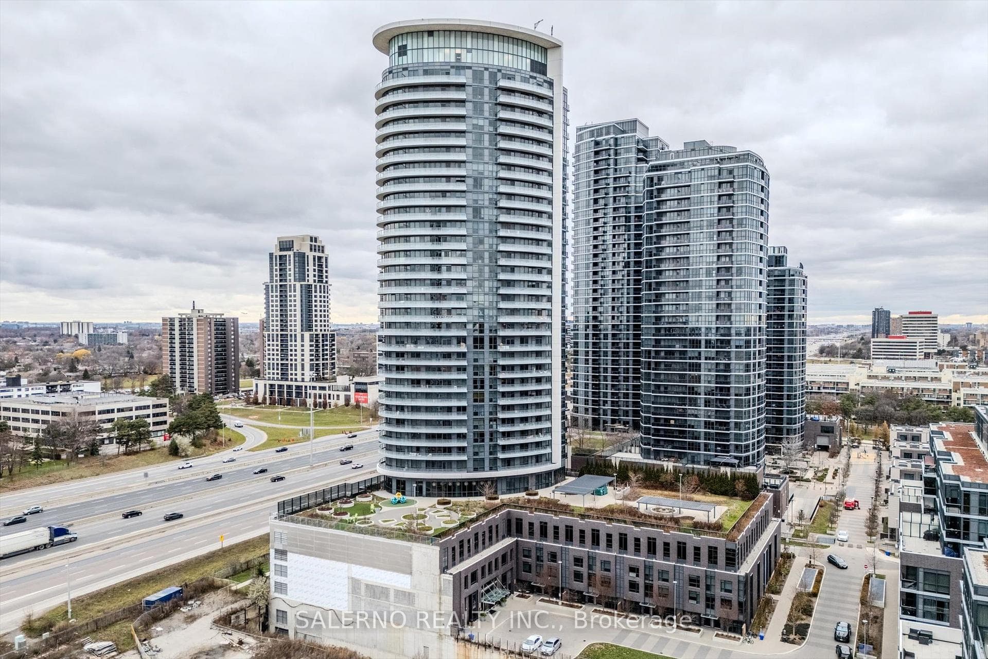 30 Gibbs Road Unit 3107, Etobicoke (Islington / Rexdale), ON M9B 6L6 - Photo 1