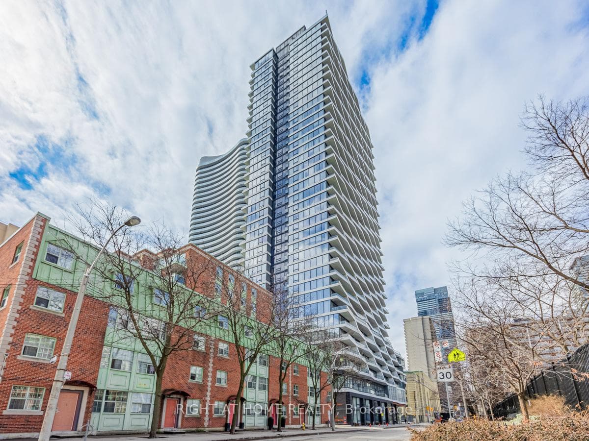 85 Wood Street Unit 1615, Regent Park / Cabbagetown / St. James Town, ON M4Y 0E8 - Photo 1