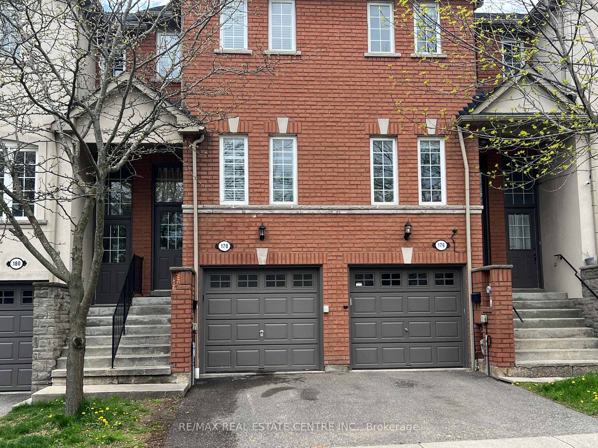 435 Hensall Circle Unit 178, Mississauga, ON L5A 4P1 - Photo 1