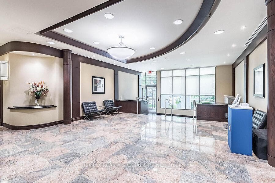 335 Rathburn Road Unit 1703, Mississauga
