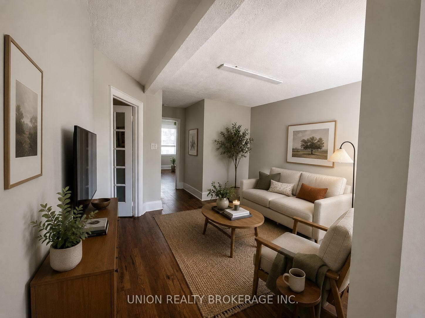 331 Eglinton Avenue Unit Upper, Leaside / Davisville, ON M4P 1L7 - Photo 1