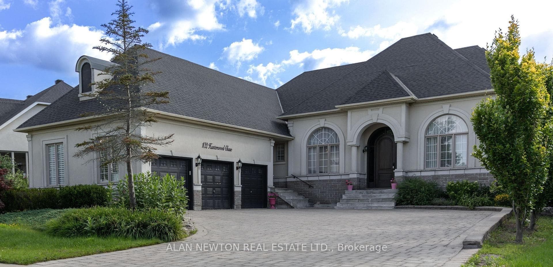102 Hunterwood Chase, Vaughan, ON L6A 3S1 - Photo 1