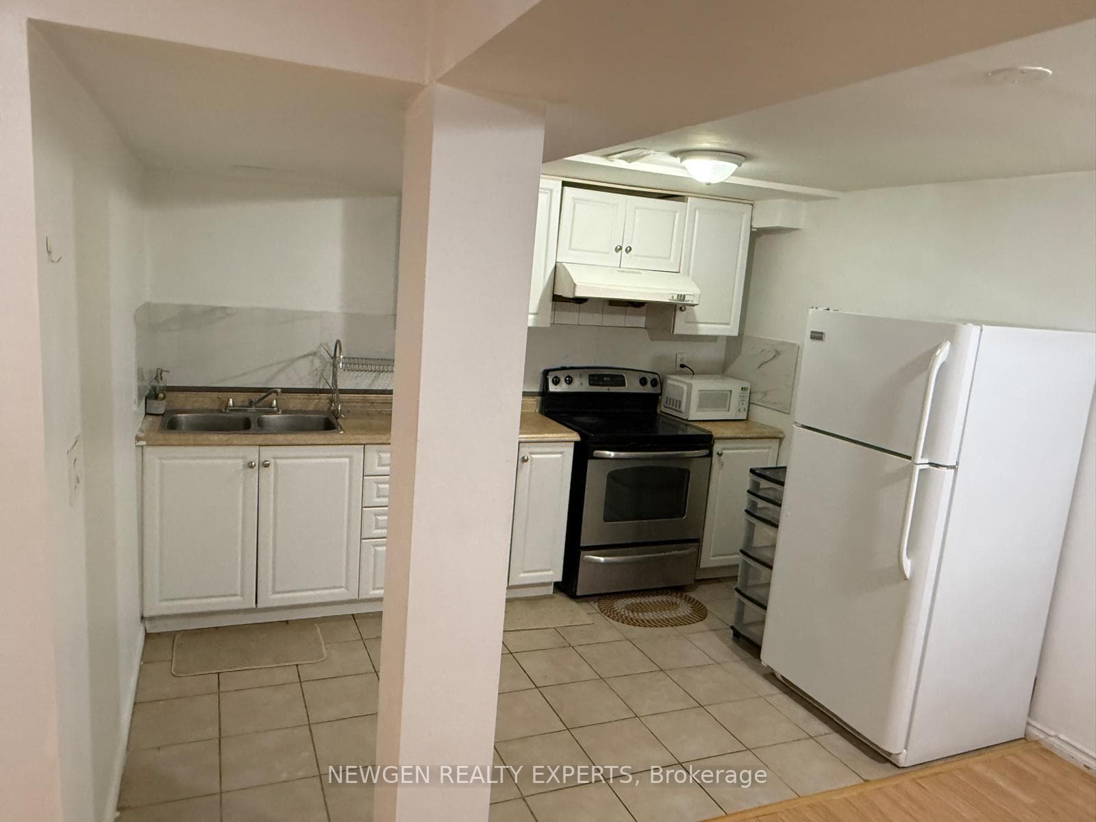 3 Lowcrest Boulevard Unit Basement, Scarborough Village / Eglinton East, ON M1T 1K4 - Photo 1