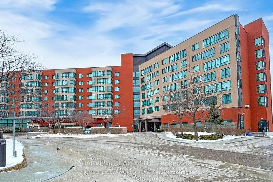90 Scottfield Drive Unit 108, Toronto E07