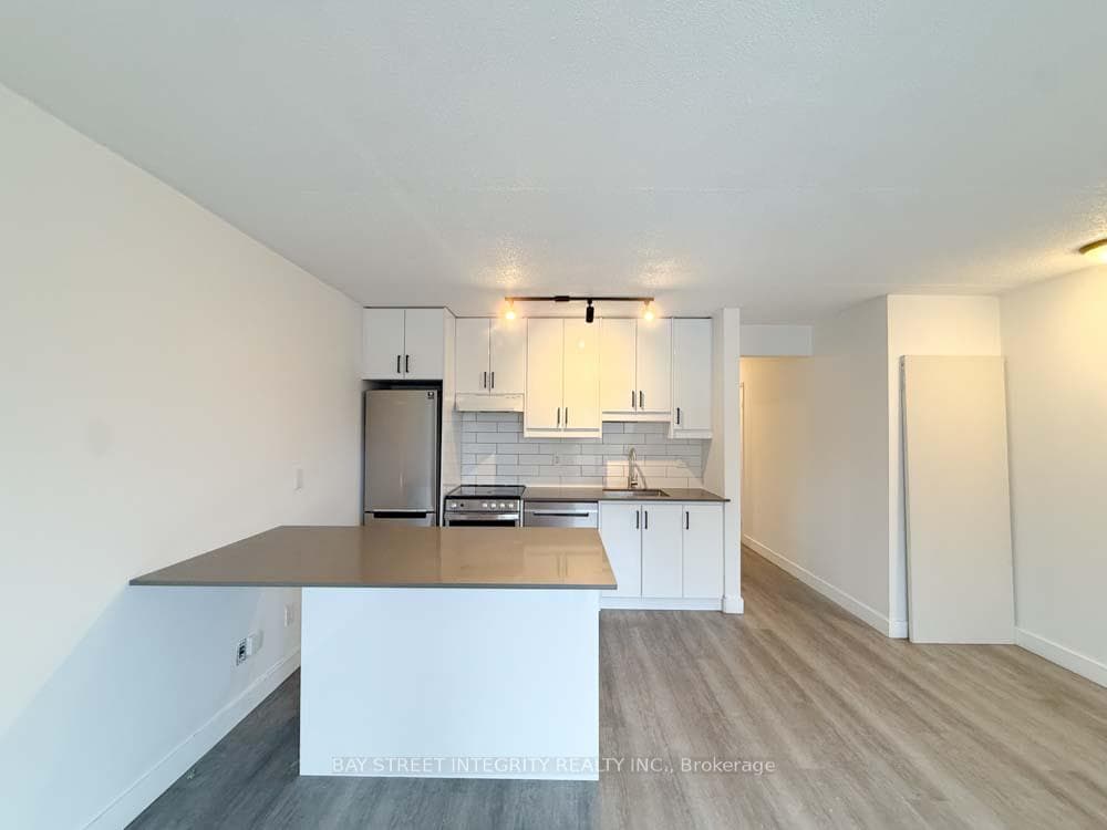 678 Queen Street Unit Unit 11, Riverdale / Leslieville, ON M4M 1G8 - Photo 1