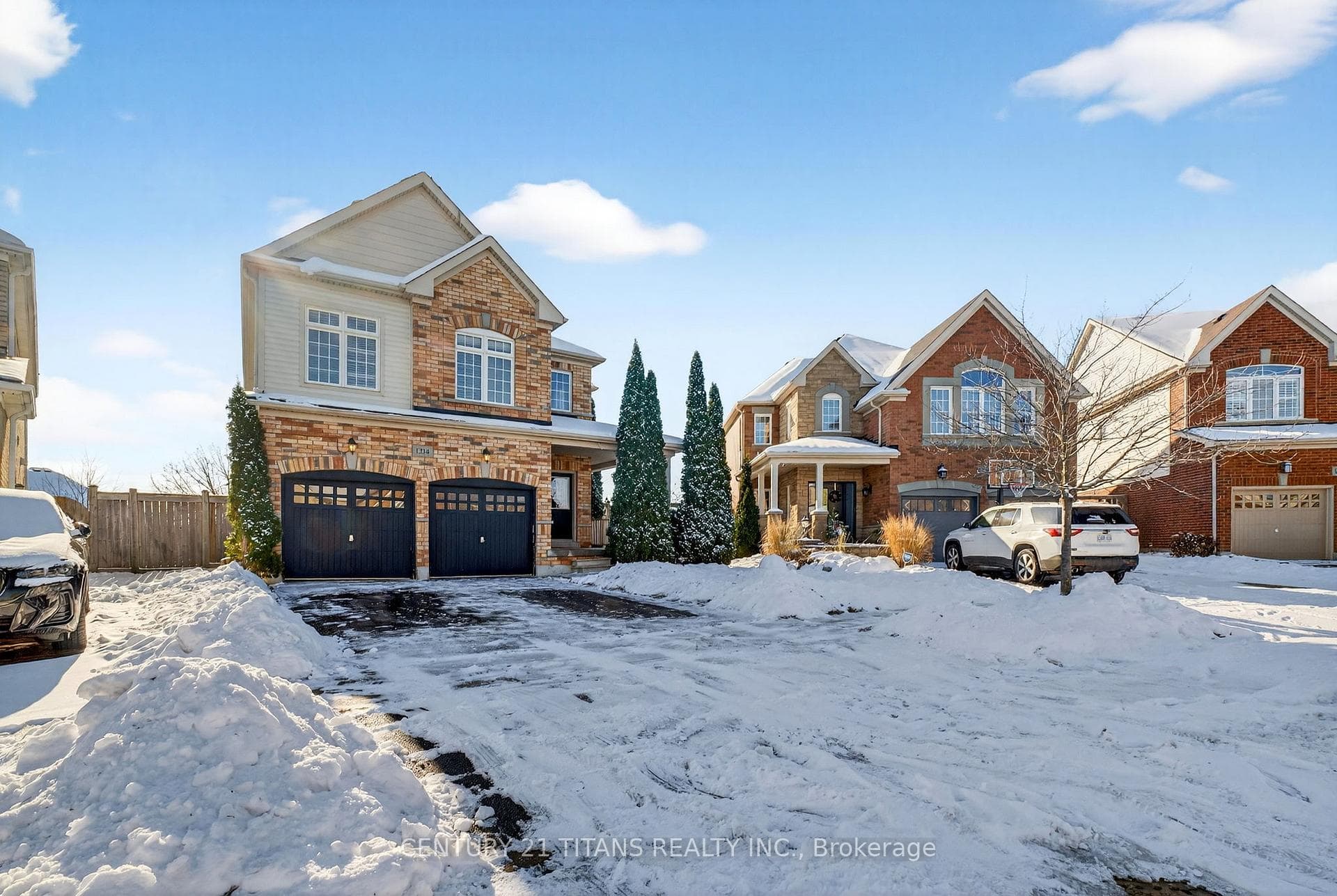 More than 3300 sqft with double car garage