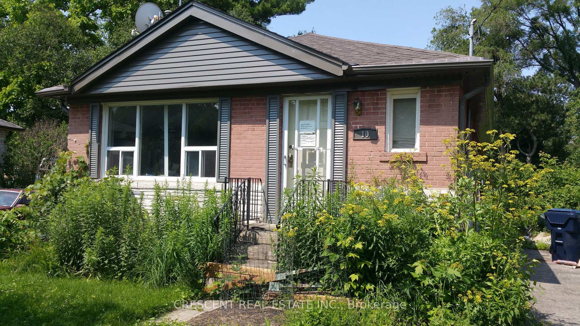 10 Shaver Court, Etobicoke (Islington / Rexdale), ON M9B 4P5 - Photo 1