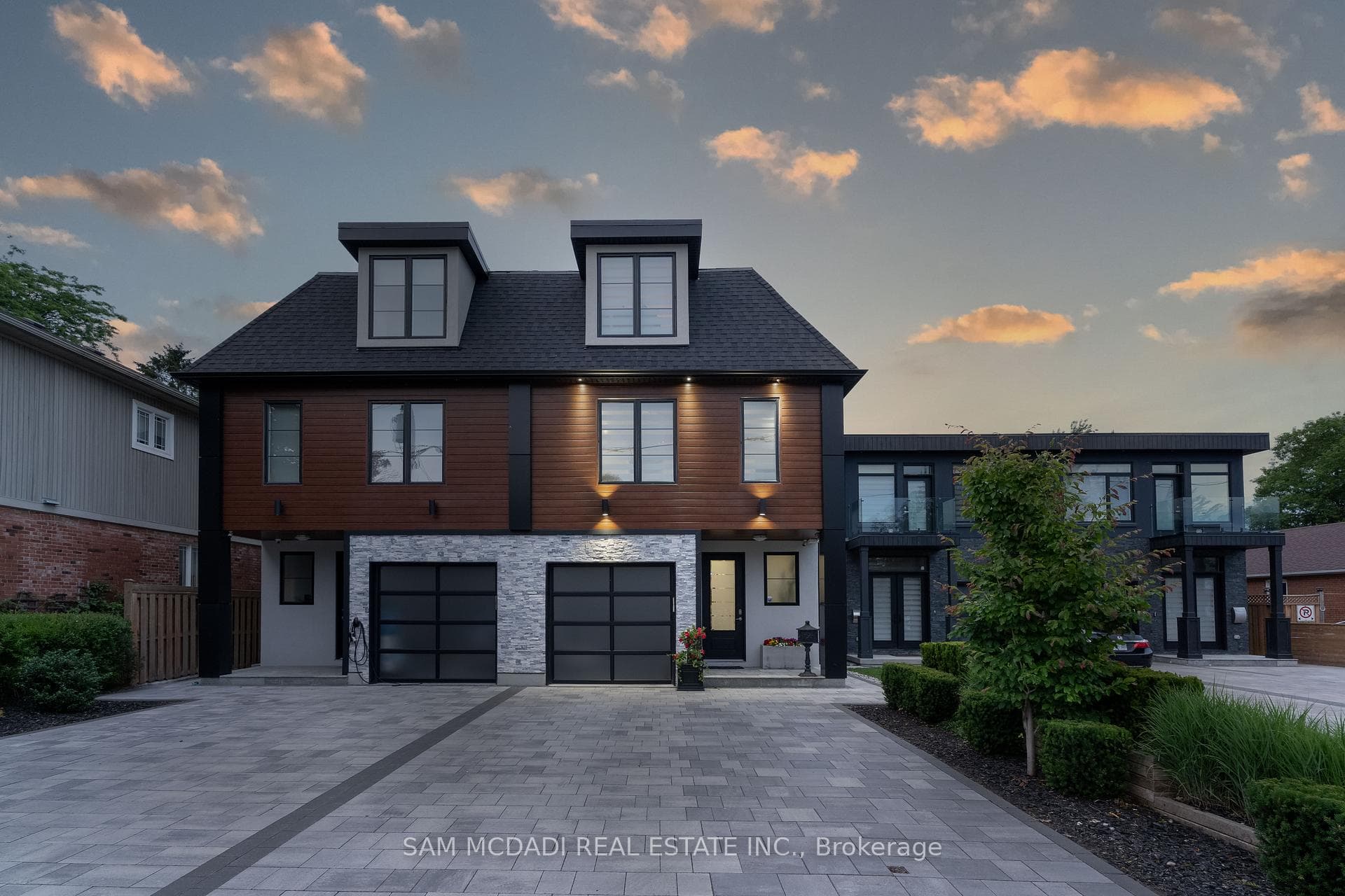 11A Maple Avenue, Mississauga, ON L5H 2R9 - Photo 1