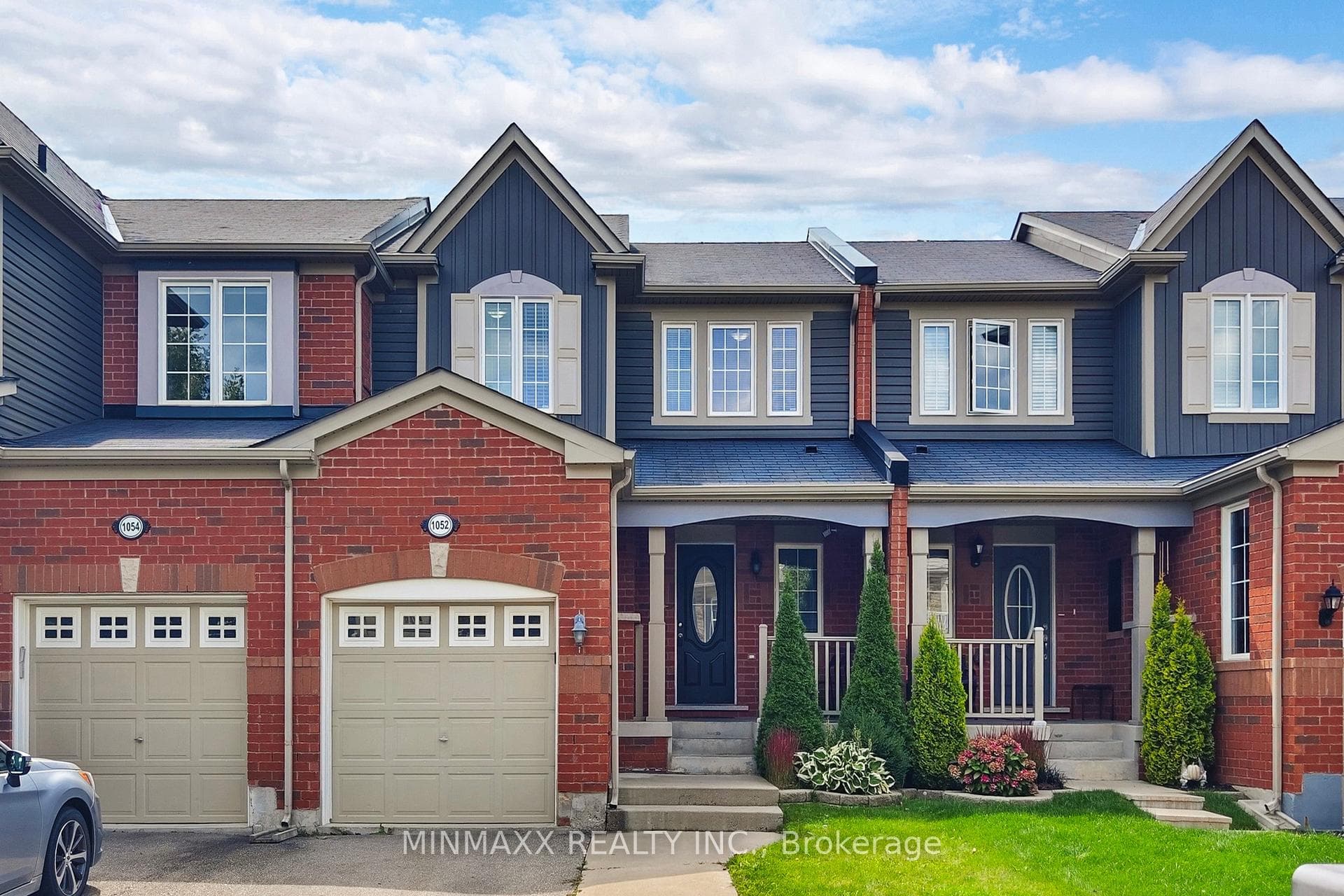 1052 Haxton Heights, Milton