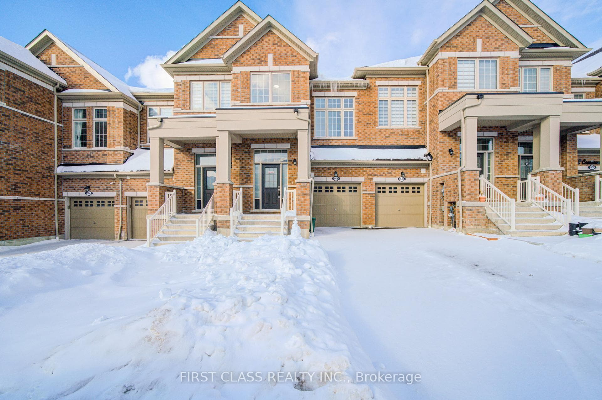 968 CORMORANT Path, Pickering, ON L1X 0P5 - Photo 1