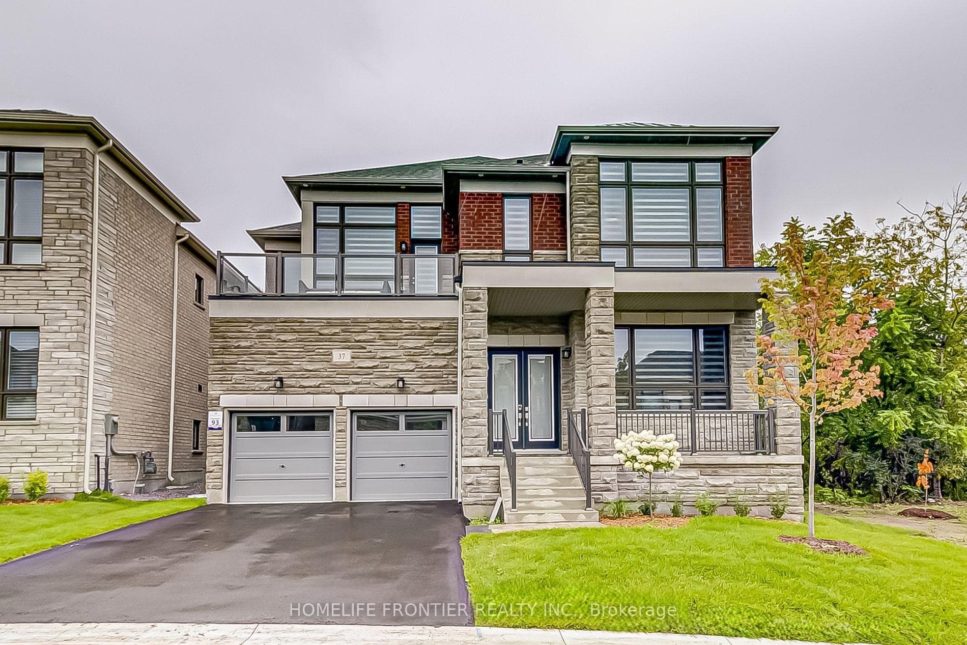 37 Woodhaven Avenue, Aurora, ON L4G 3Y1 - Photo 1