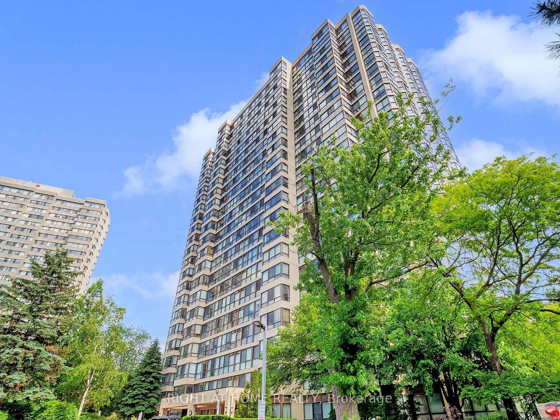 131 Torresdale Avenue Unit 908, Thornhill / Willowdale, ON M2R 3T1 - Photo 1