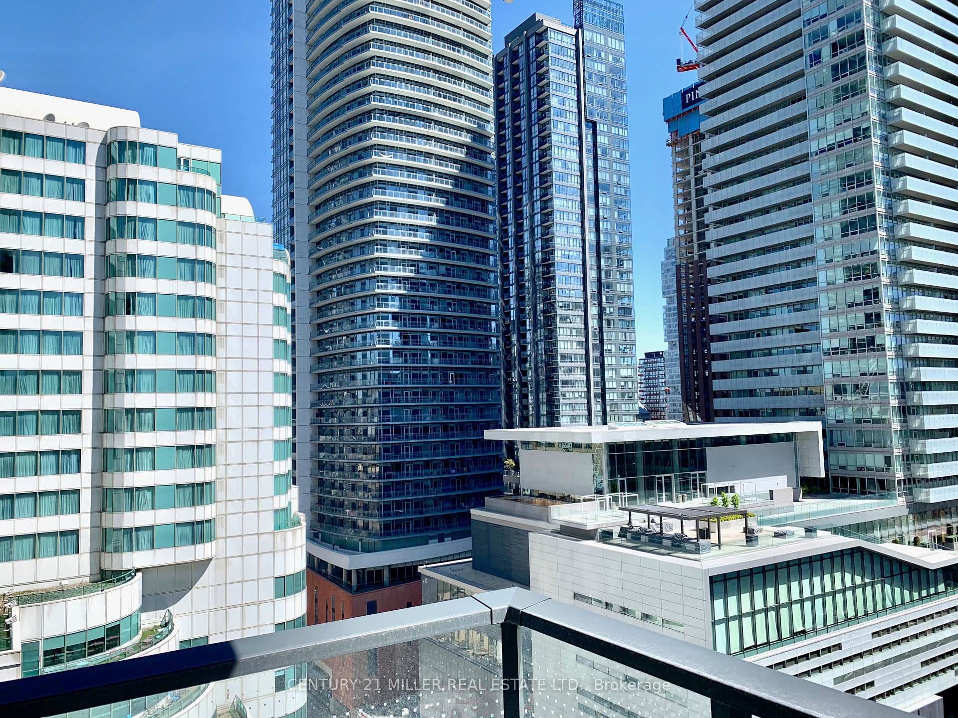 125 Blue Jays Way Unit 1709, Toronto C01