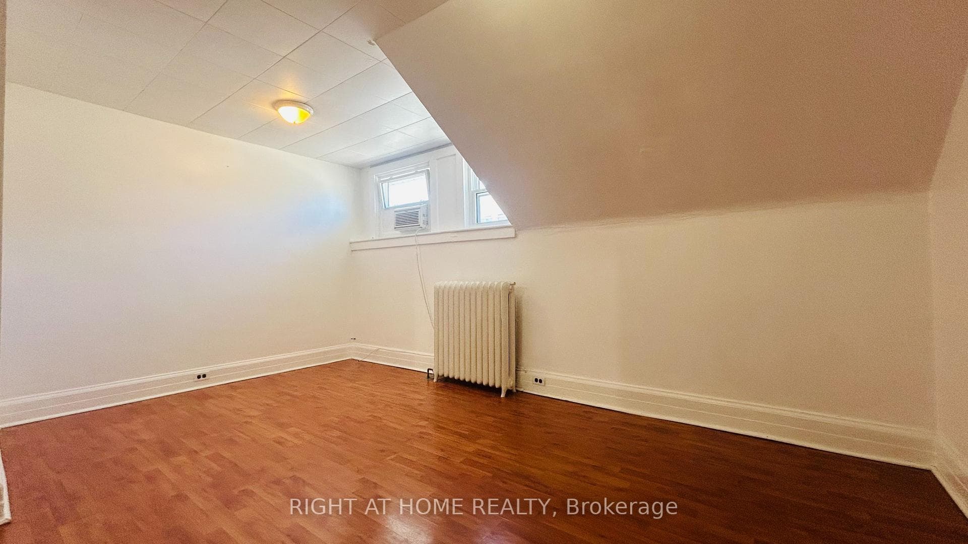 60 Long Branch Avenue Unit 2, Liberty Village / Parkdale / South Parkdale, ON M8W 3J2 - Photo 1