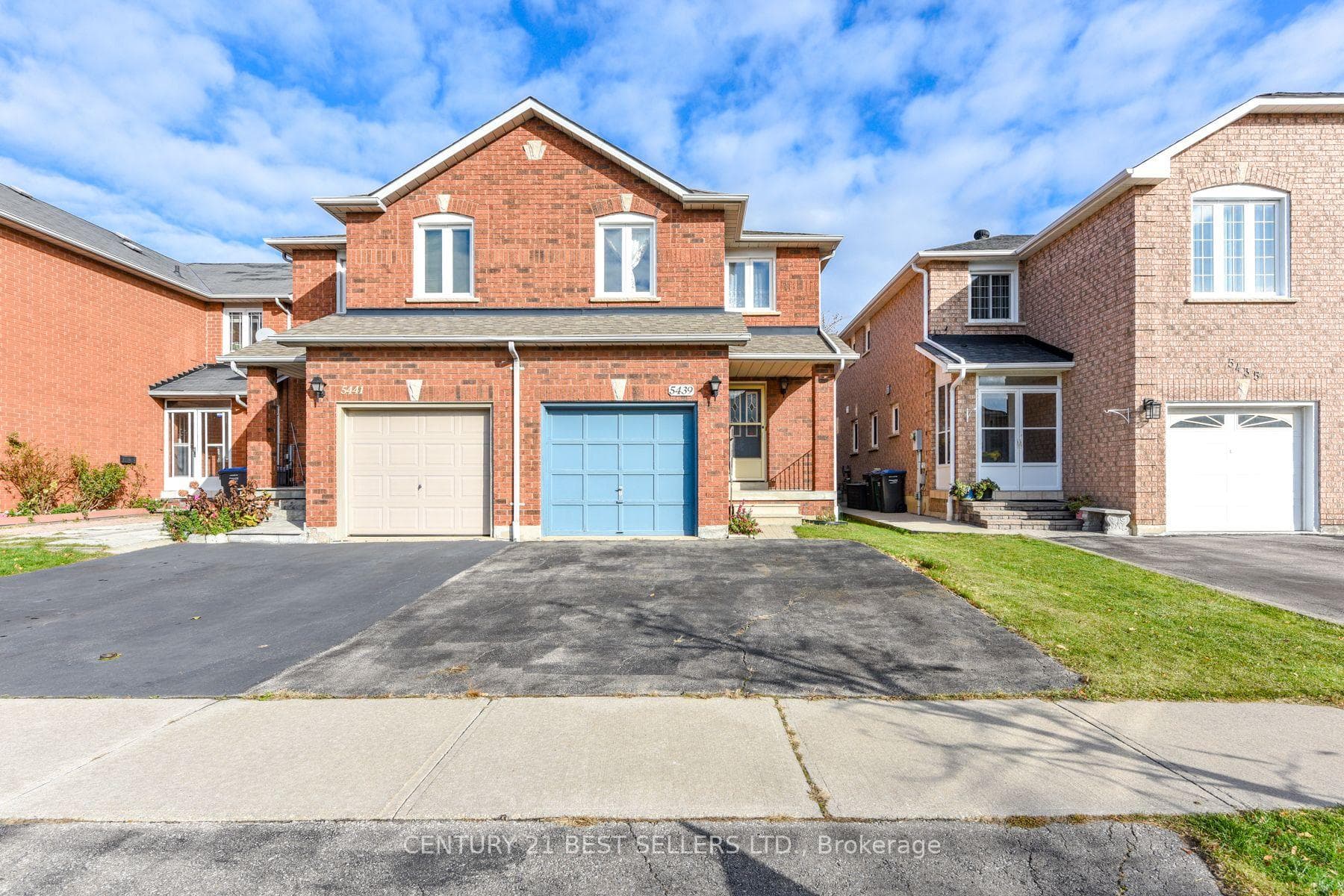 5439 Antrex Crescent, Mississauga, ON L4Z 3T7 - Photo 1