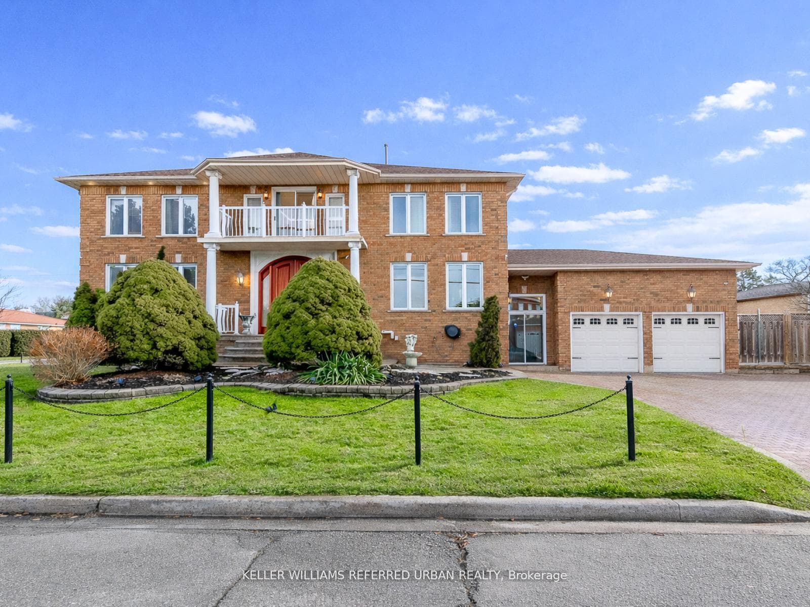 33 Redberry Parkway, York / Weston, ON M6L 2J7 - Photo 1