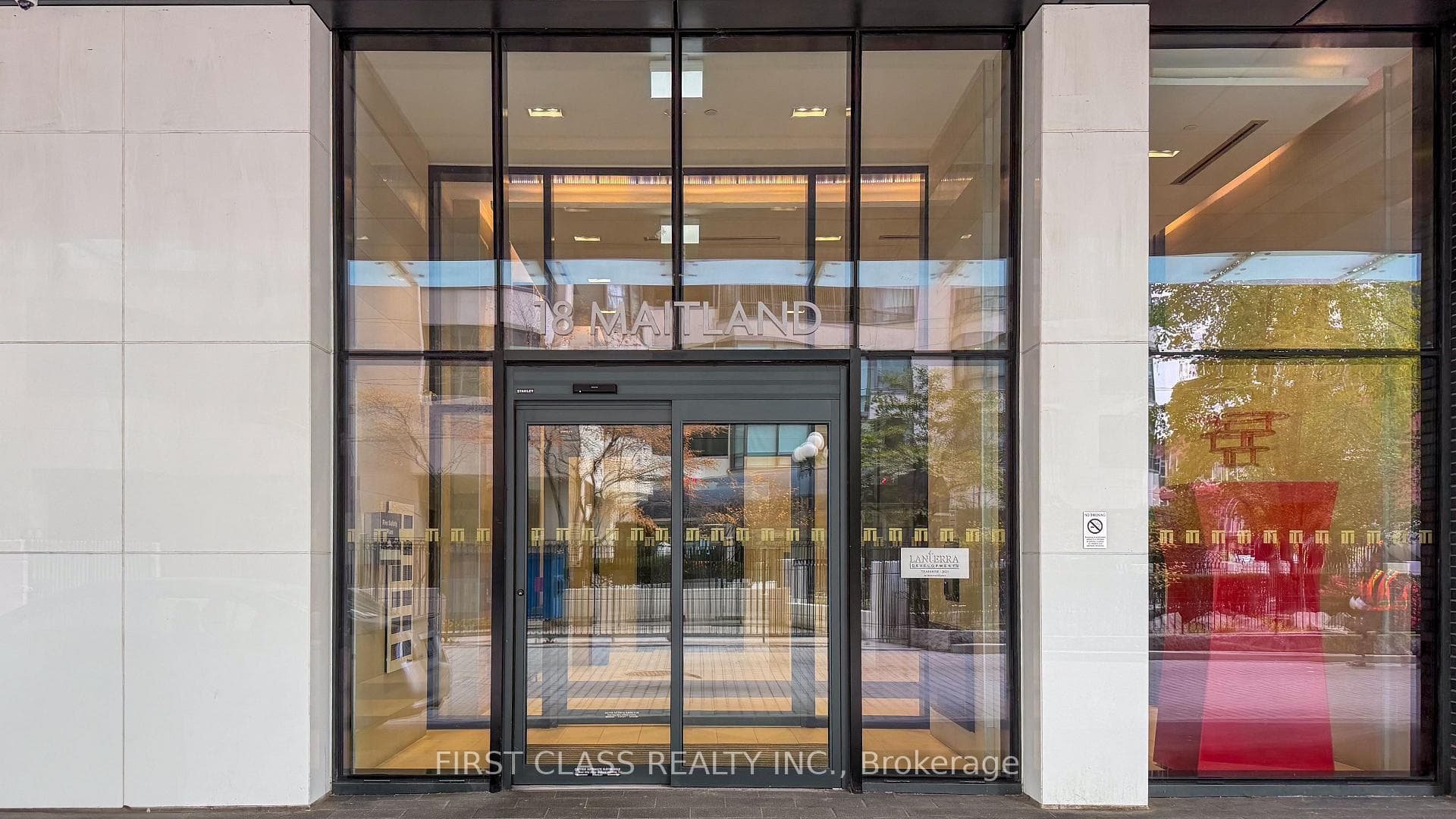18 Maitland Terrace Unit 1602, Regent Park / Cabbagetown / St. James Town, ON M4Y 0G8 - Photo 1