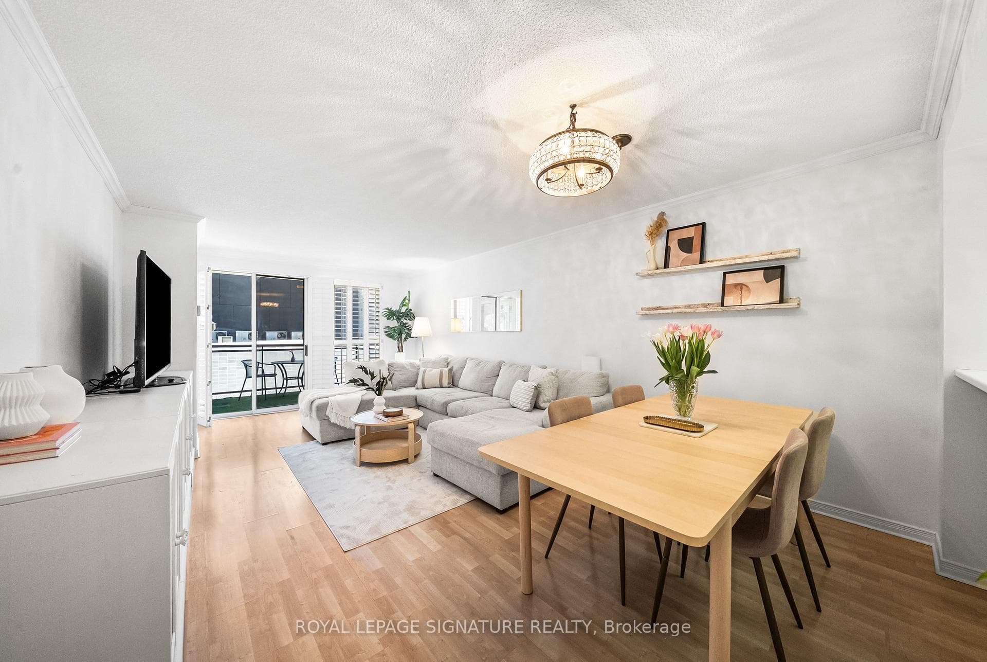 18 Hollywood Avenue Unit 206, Willowdale / Newtonbrook, ON M2N 6P5 - Photo 1