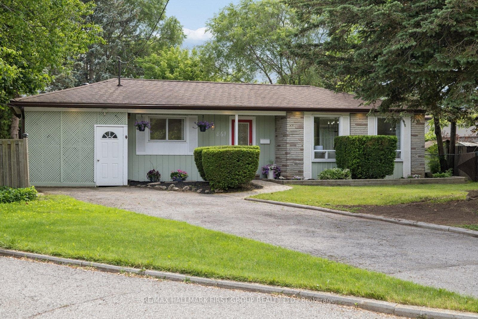 861 Boxworth Place, Pickering, ON L1W 2K9 - Photo 1