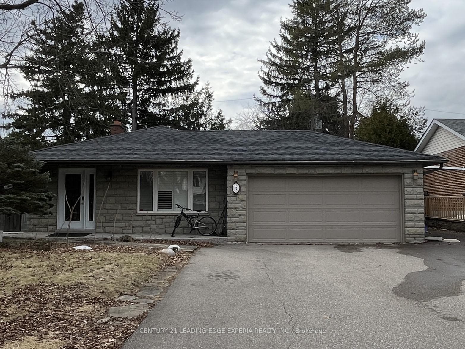 5 Southdale Drive, Markham, ON L3P 1J6 - Photo 1