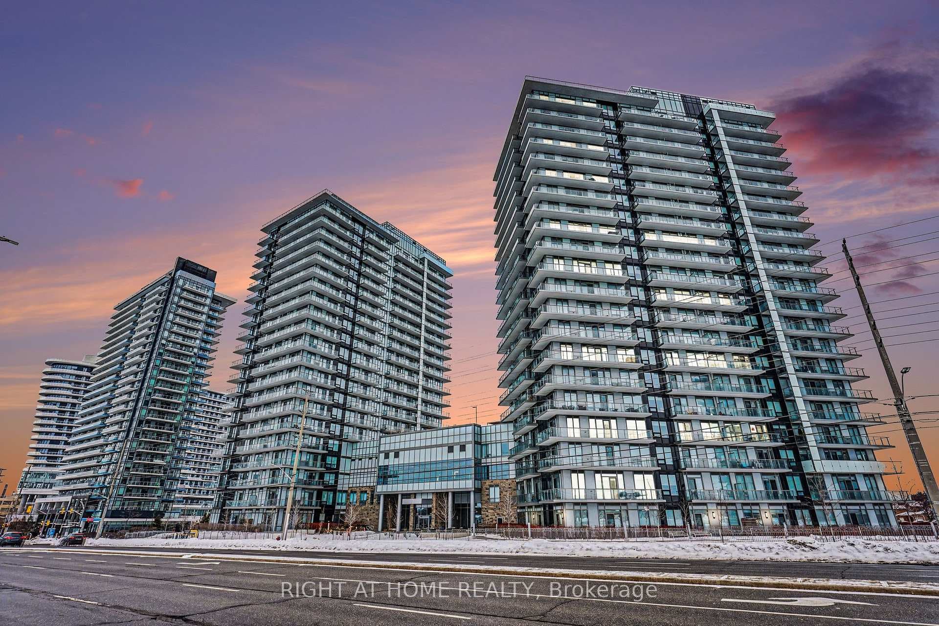 4655 Metcalfe Avenue Unit 1404, Mississauga, ON L5M 0Z7 - Photo 1