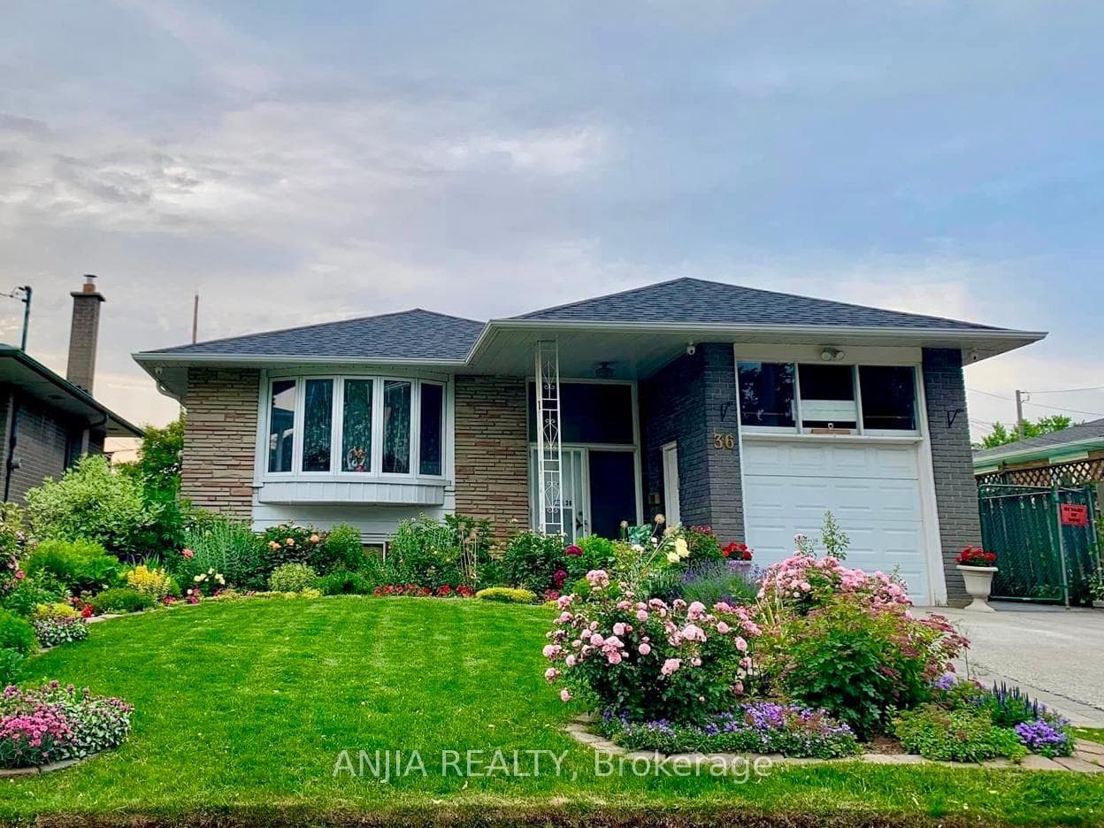 36 Birchard Street, Scarborough Village / Eglinton East, ON M1T 1Z2 - Photo 1