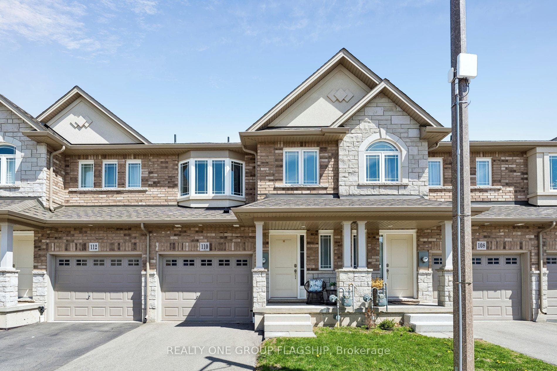 Strong curb appeal