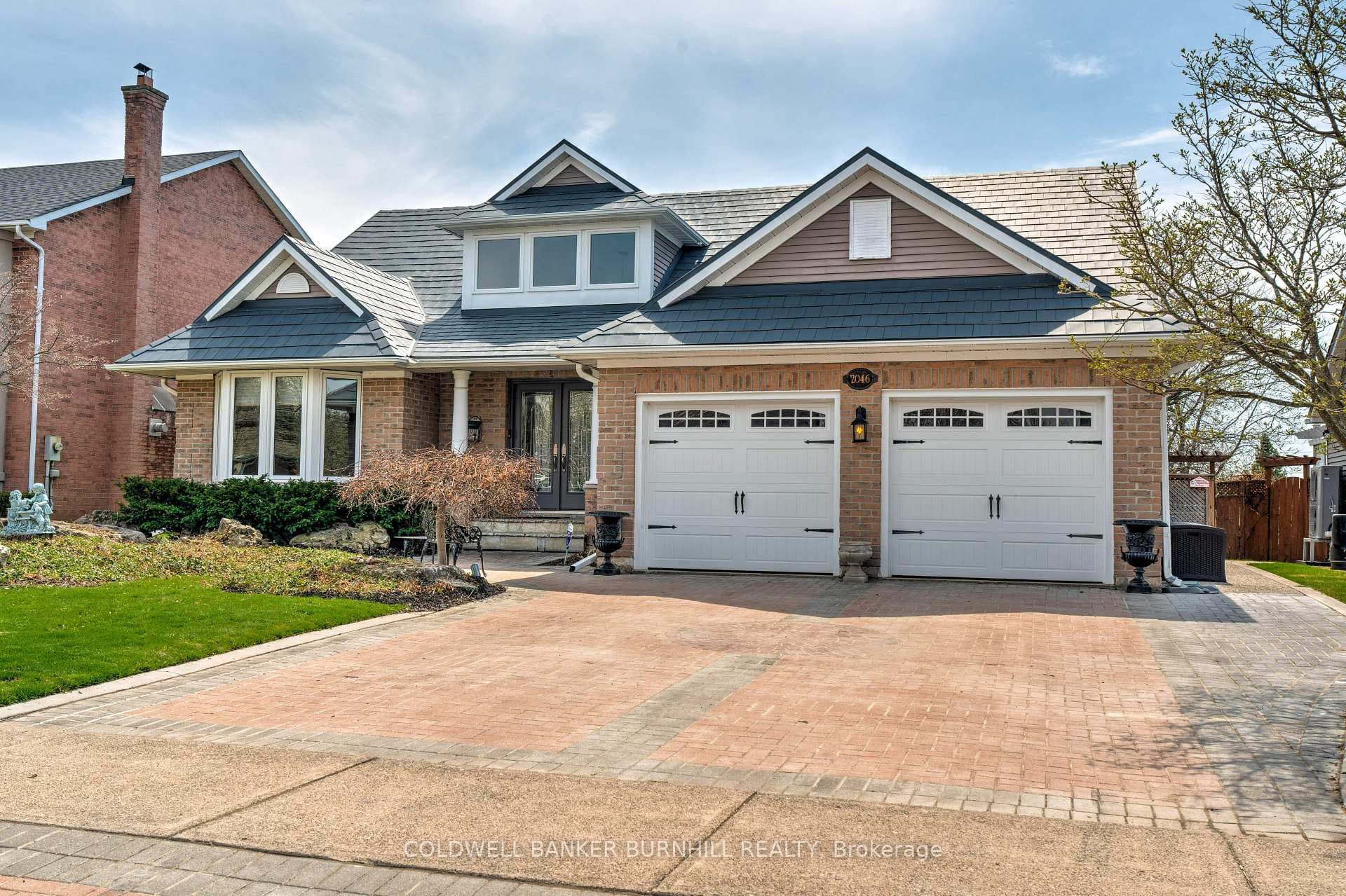 2046 Hadfield Court, Burlington, ON L7M 3V4 - Photo 1