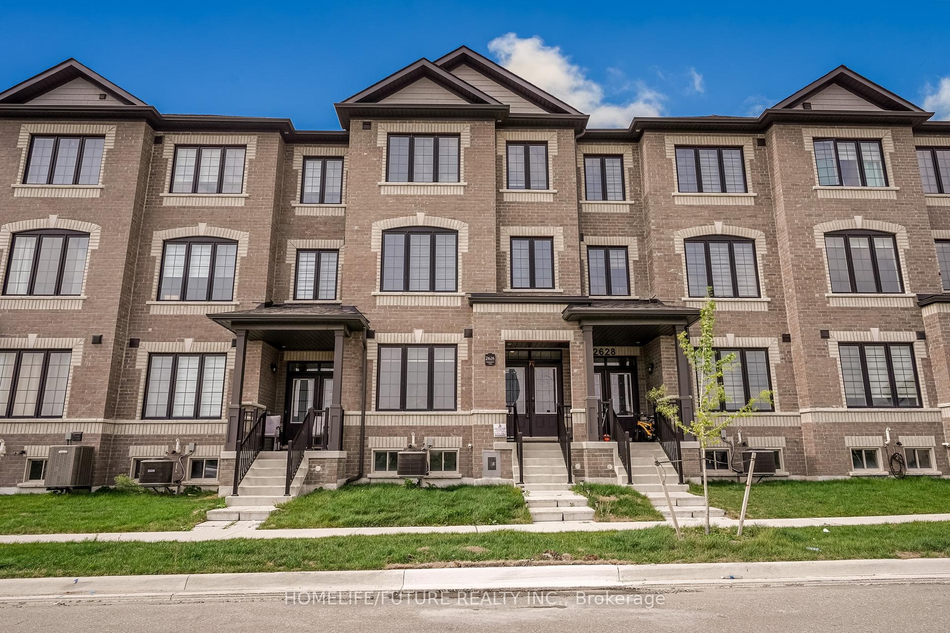 2626 Delphinium Trail, Pickering, ON L1X 0N2 - Photo 1