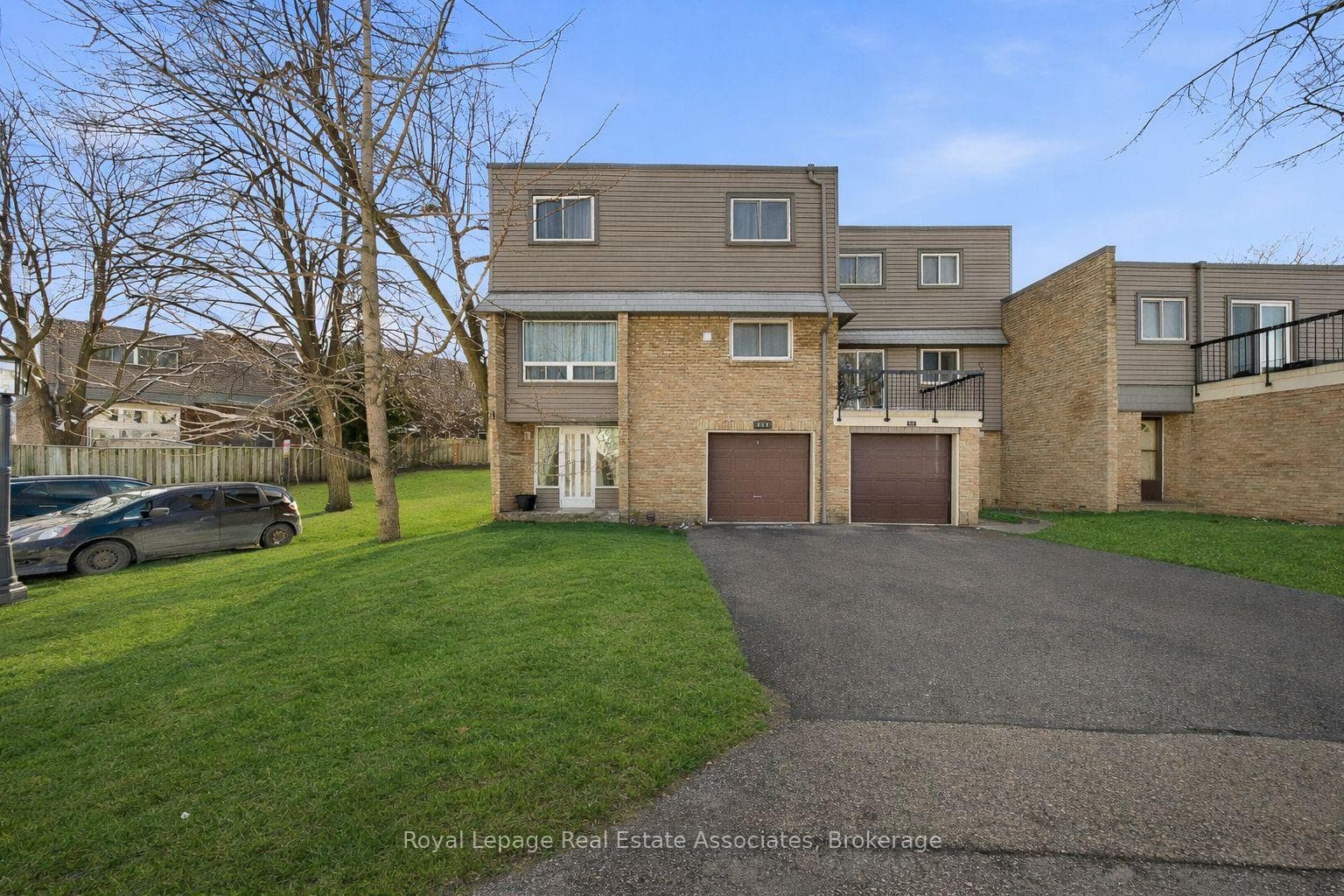 2315 Bromsgrove Road Unit 111, Mississauga, ON L5J 4A6 - Photo 1