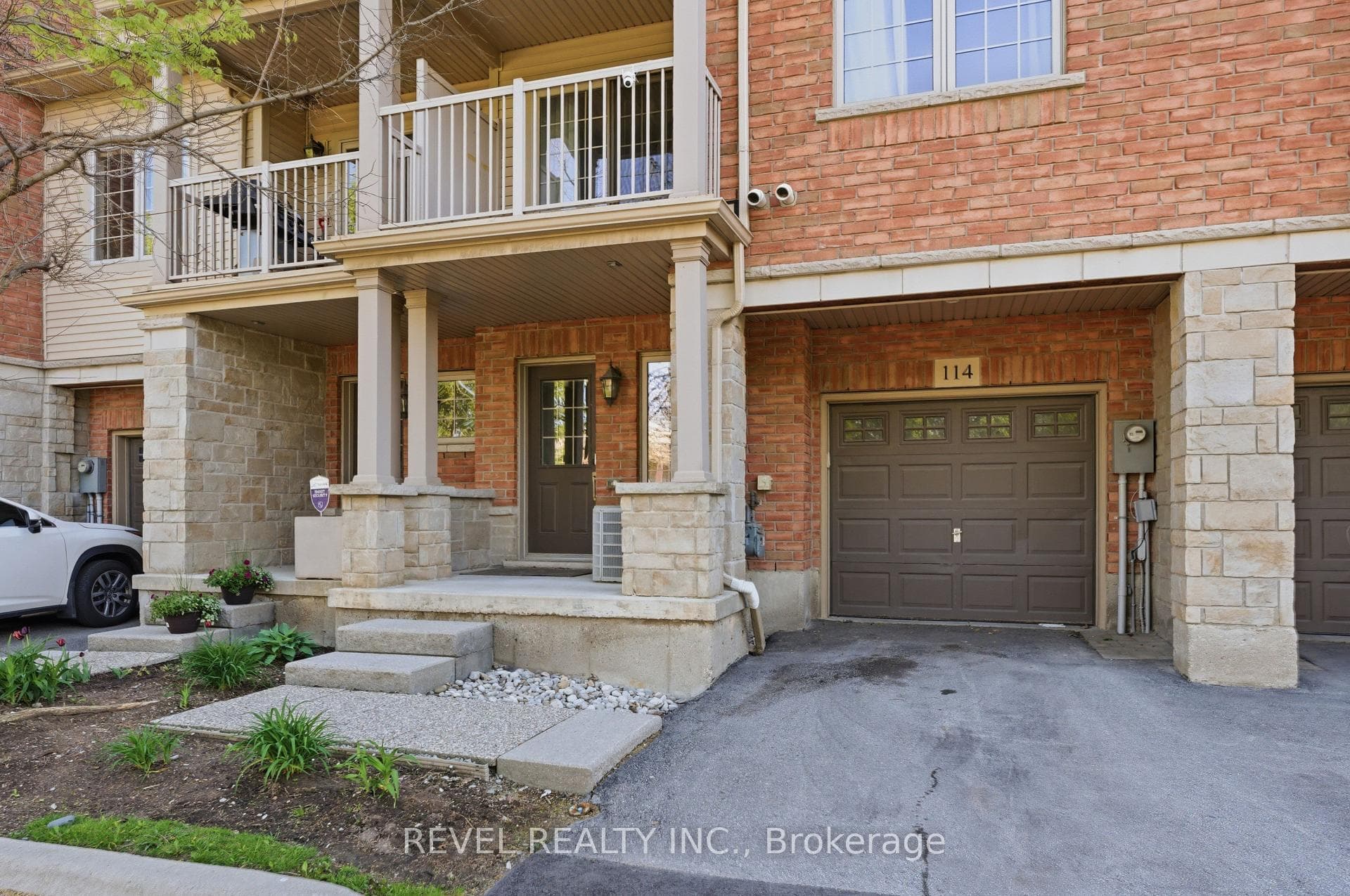 1401 Plains Road Unit 114, Burlington, ON L7R 0C2 - Photo 1