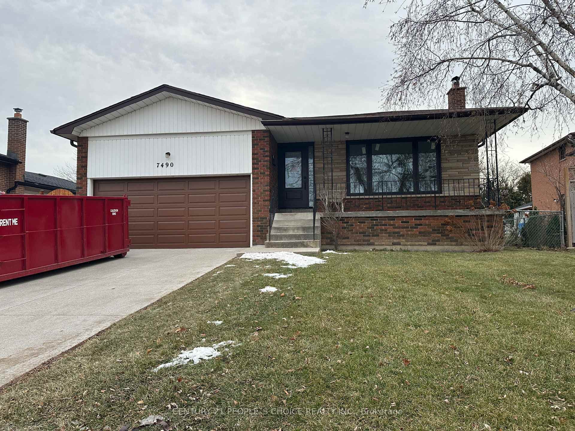 7490 Middleshire Drive, Mississauga, ON L4T 3S2 - Photo 1