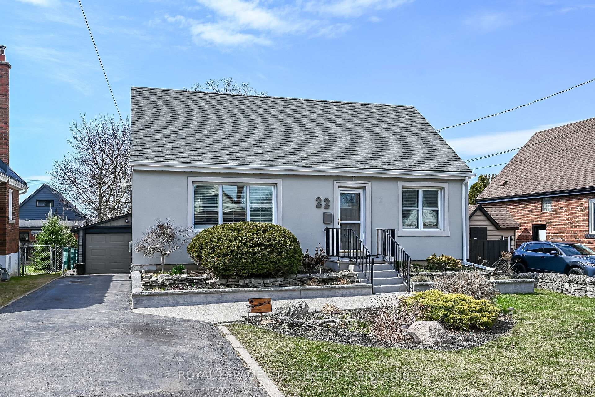 22 Marion Place, Hamilton, ON L8G 1R7 - Photo 1