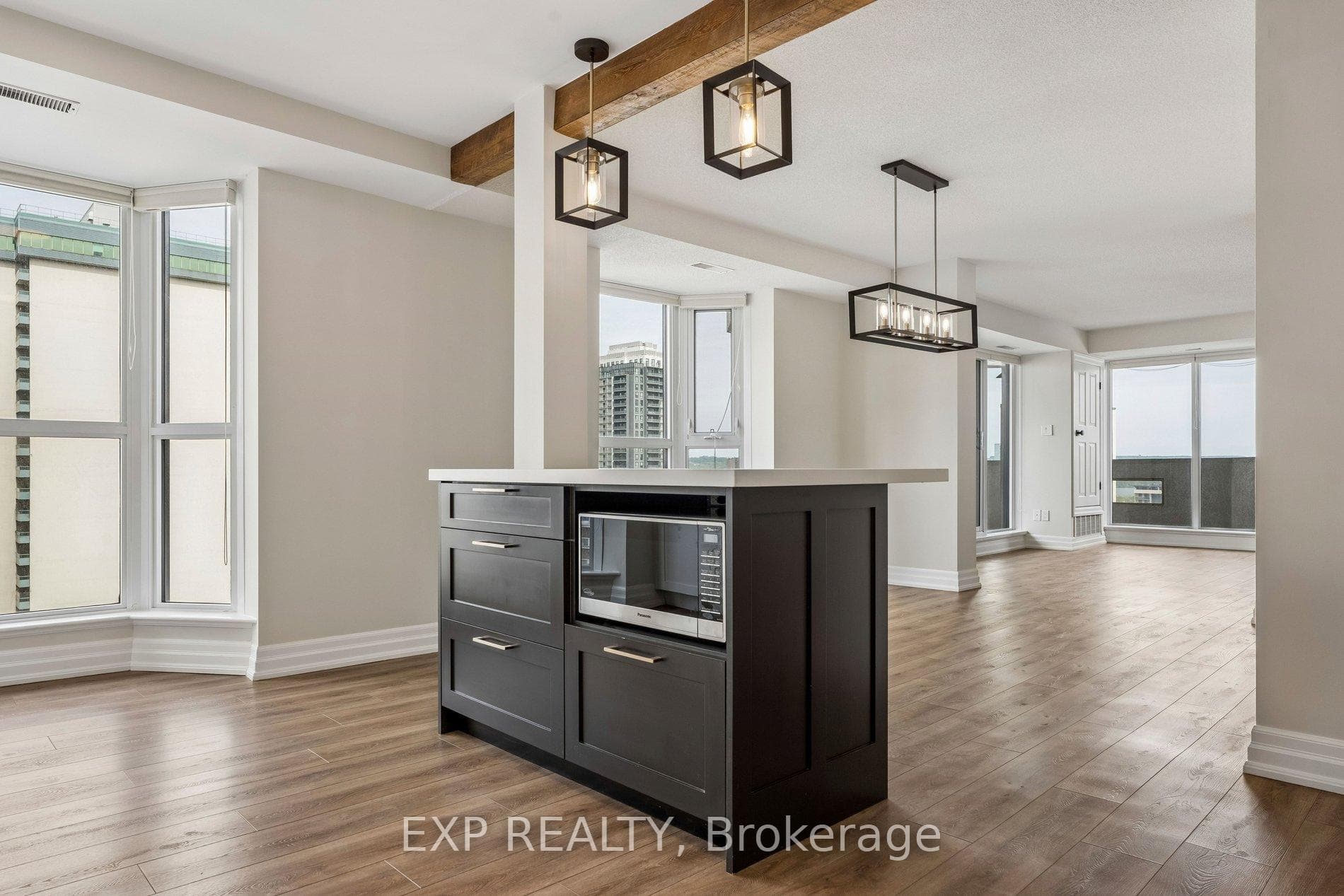 67 Caroline Street Unit 1304, Hamilton, ON L8P 3K6 - Photo 1