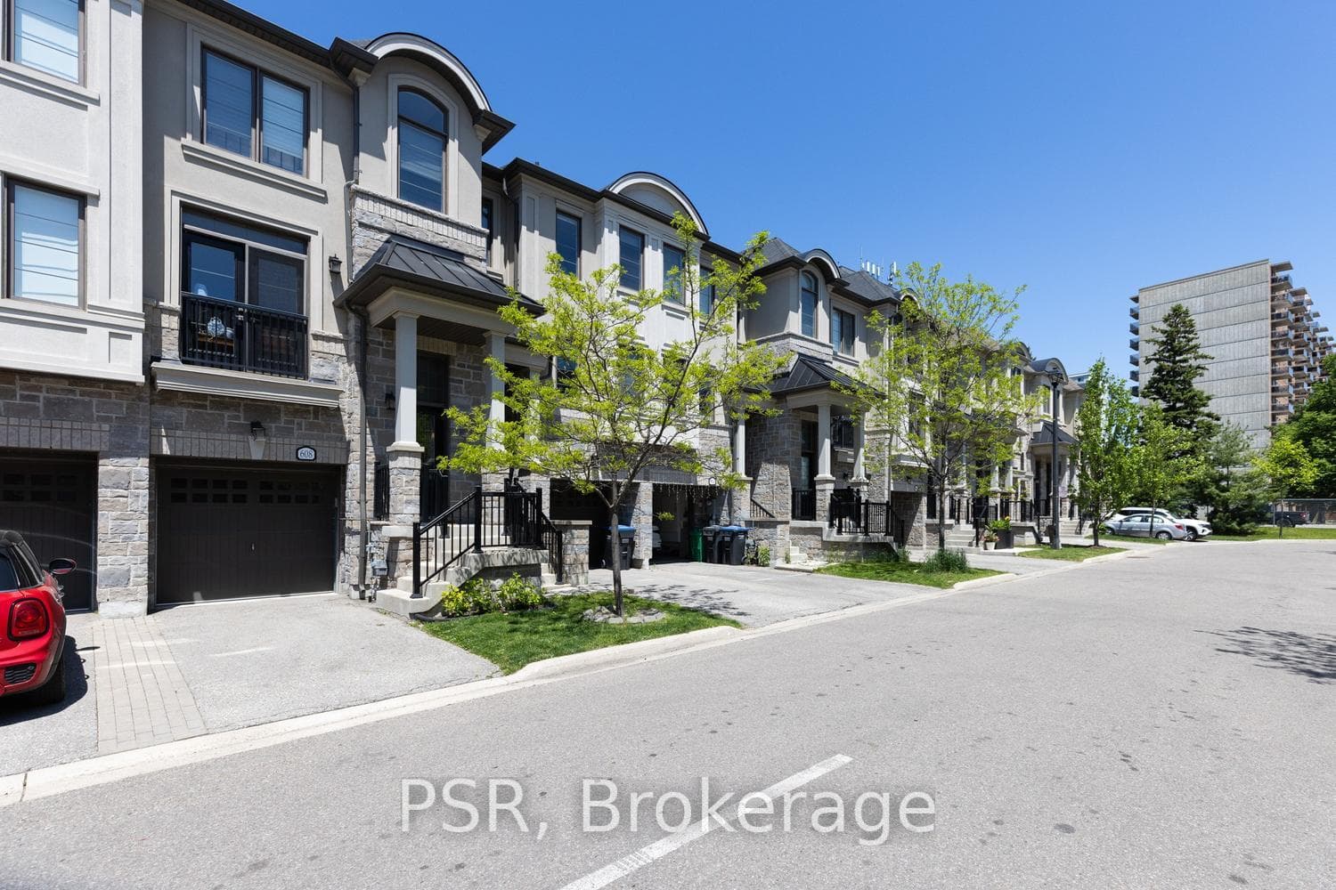 608 Mermaid Crescent, Mississauga, ON L5G 0B3 - Photo 1