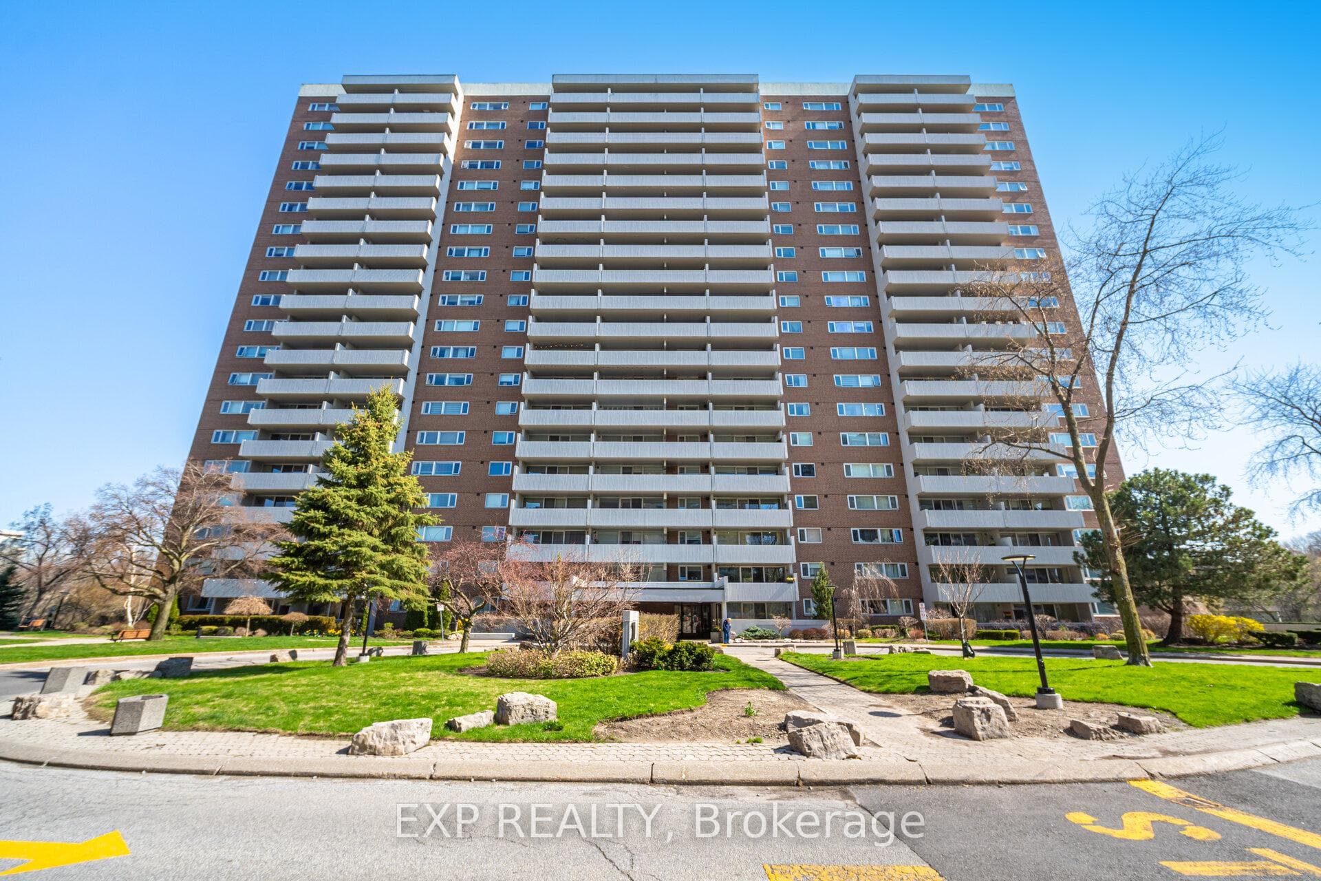 270 Scarlett Road Unit 205, Keelesdale / Eglinton West, ON M6N 4X7 - Photo 1