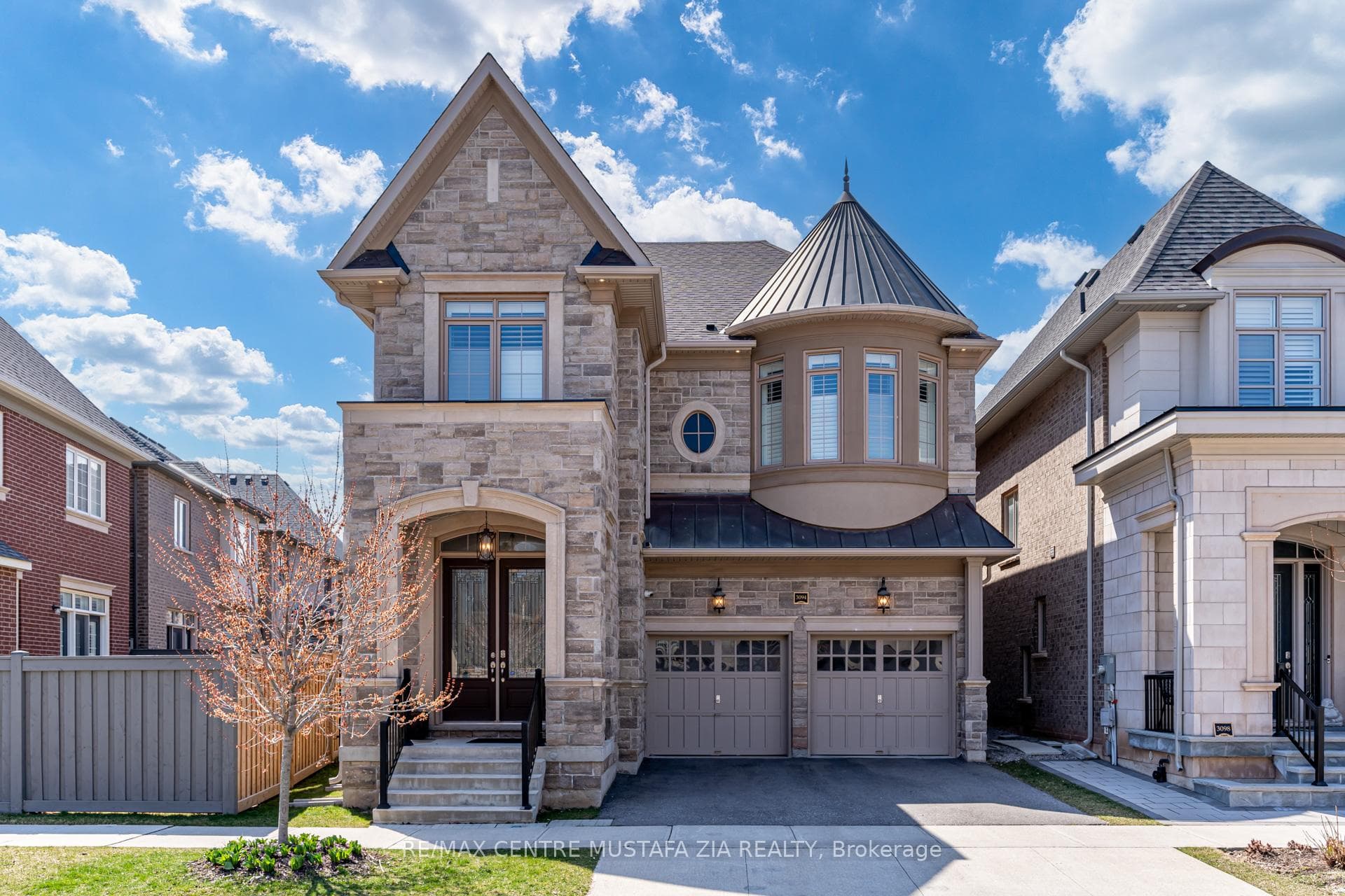 3094 Millicent Avenue, Oakville, ON L6H 0V2 - Photo 1