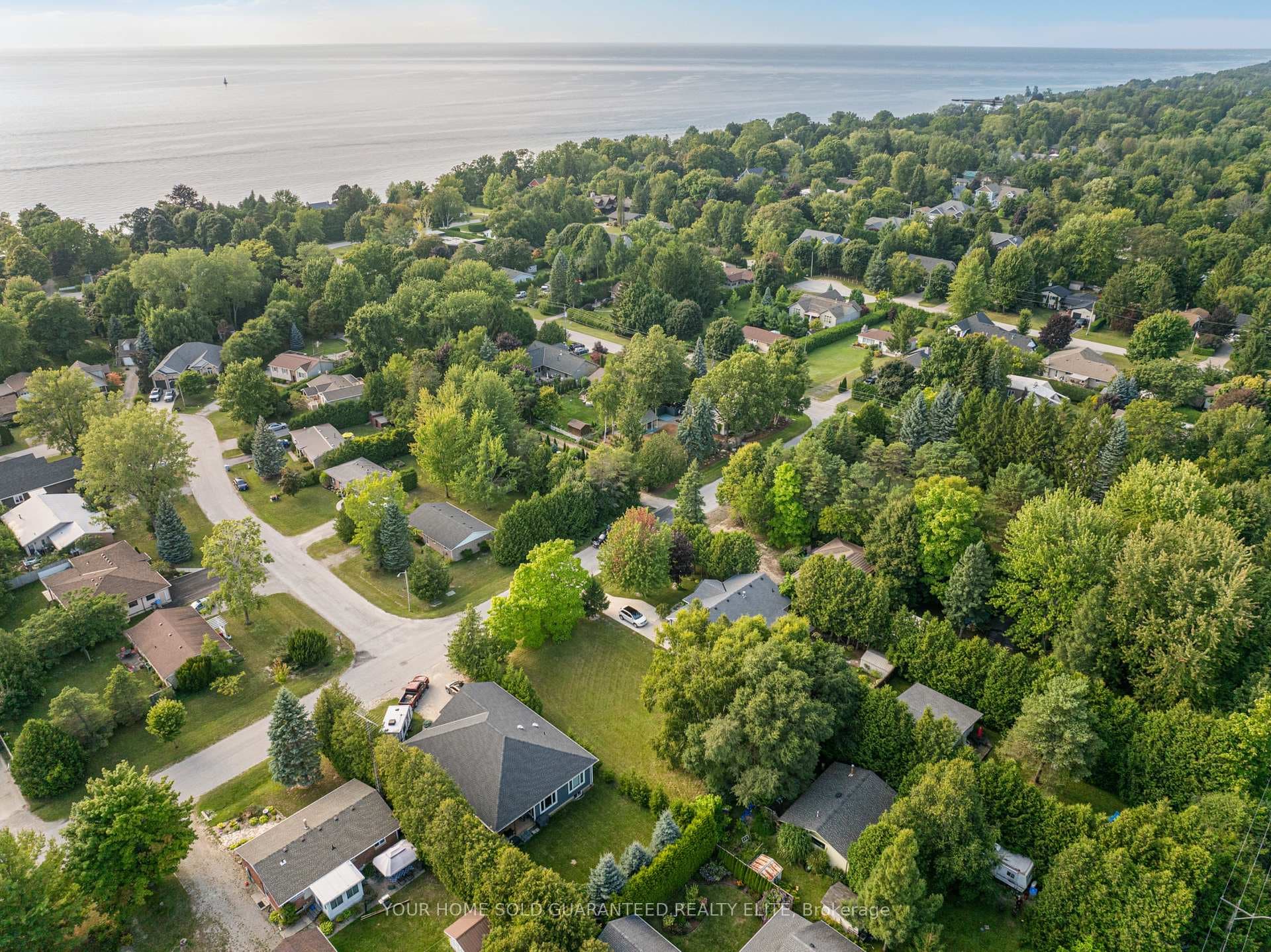 10 Hamilton Street, Bluewater, ON N0M 1G0 - Photo 1