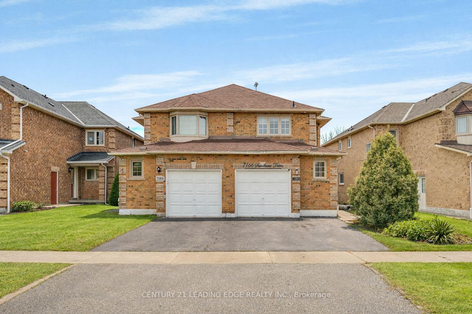 7166 Sandhurst Drive, Mississauga, ON L5N 7H1 - Photo 1